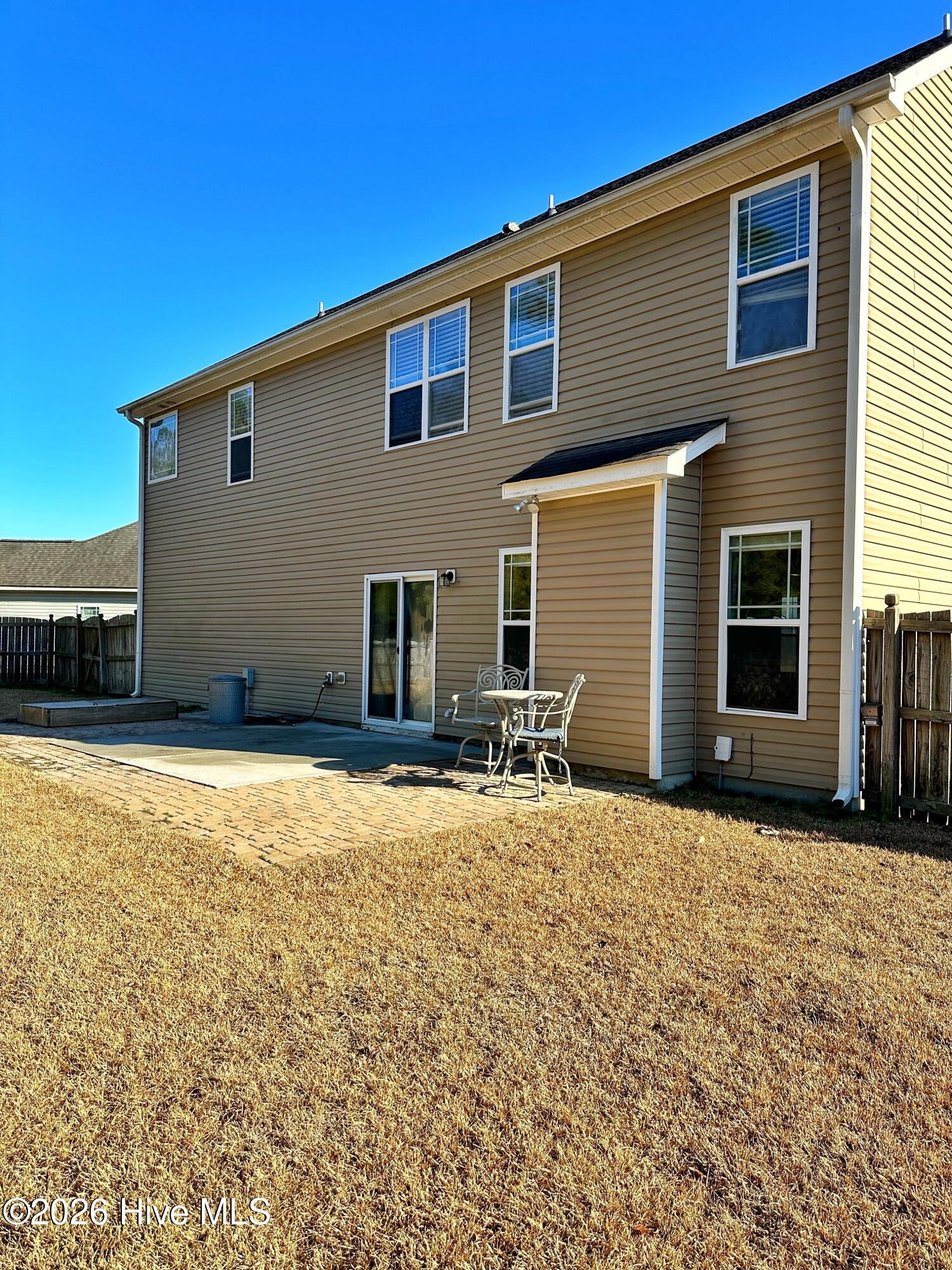 100548950 | Photo 30