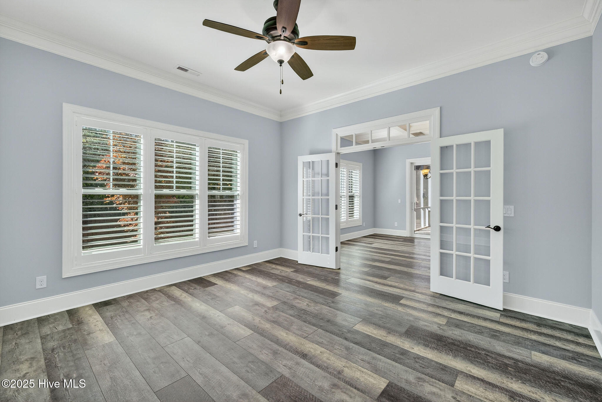 100512498 | Photo 30