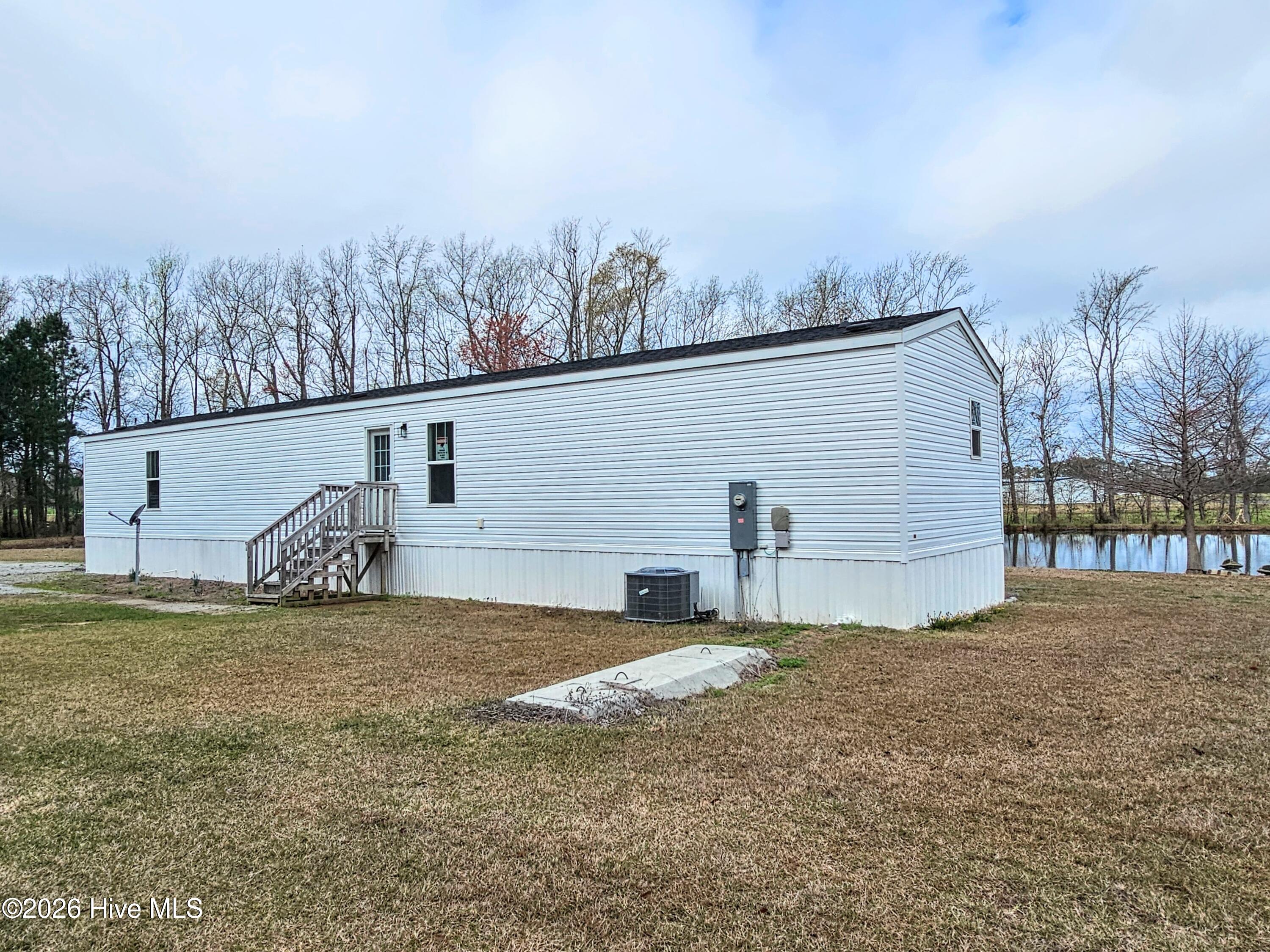 100559049 | Photo 18