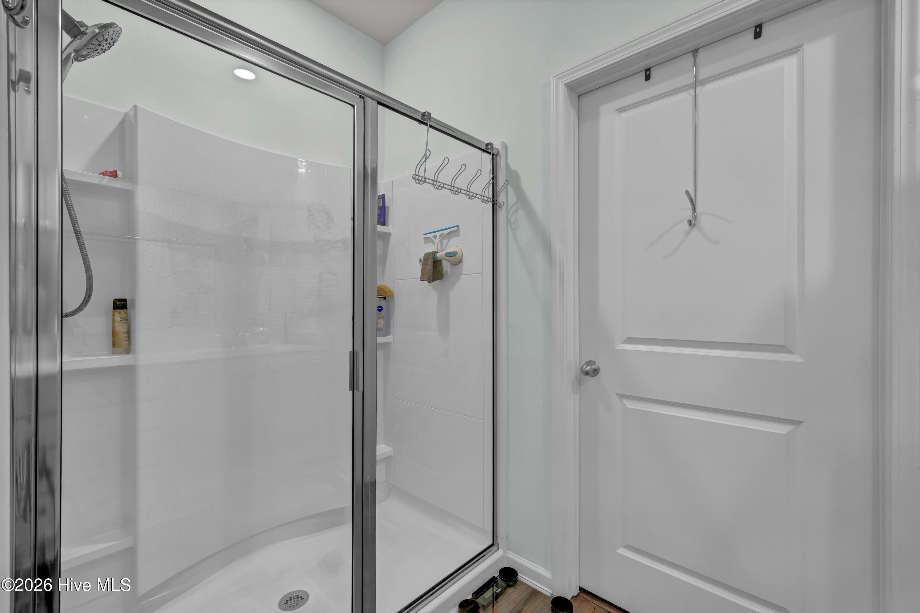 100558362 | Photo 17