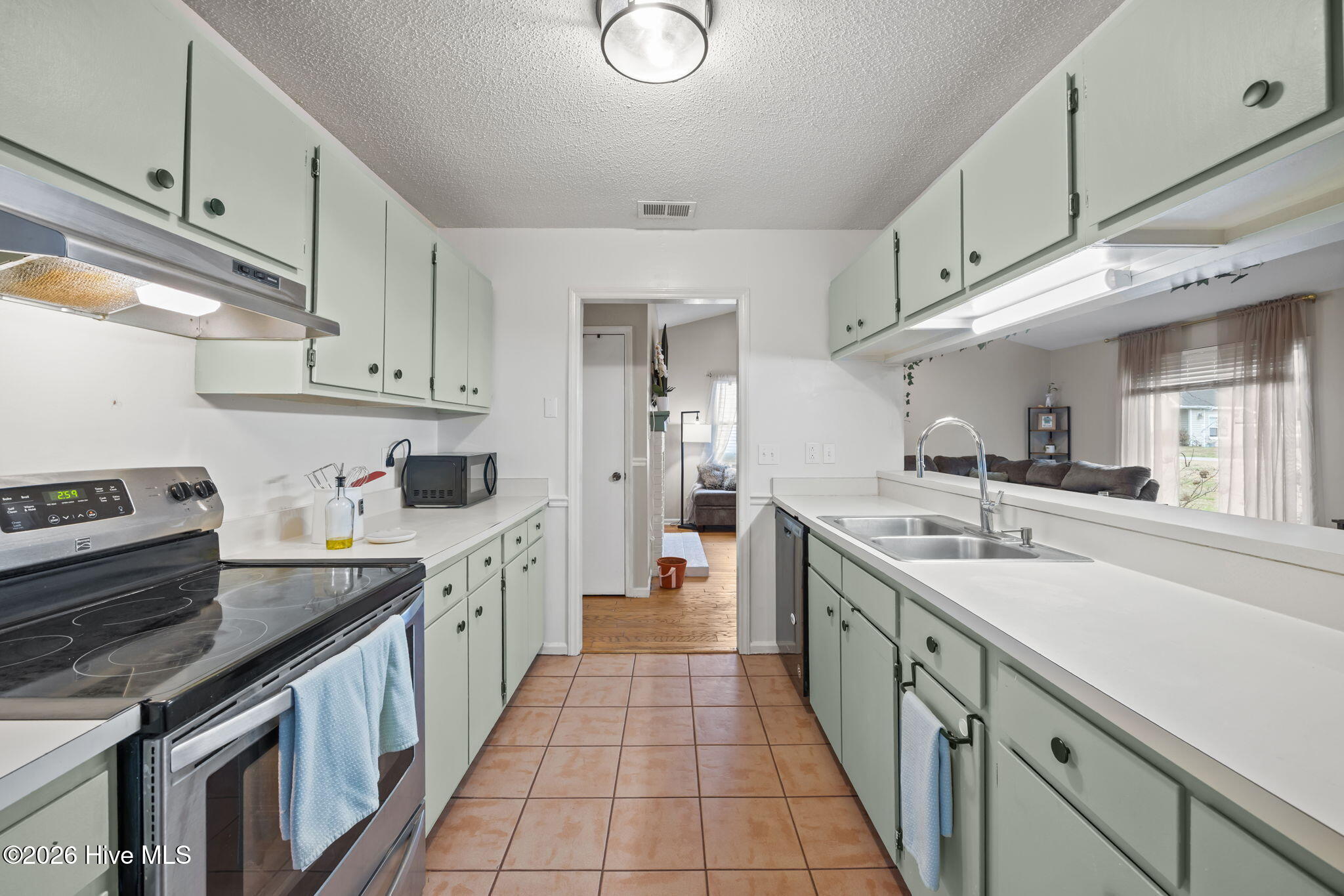 100559460 | Photo 17