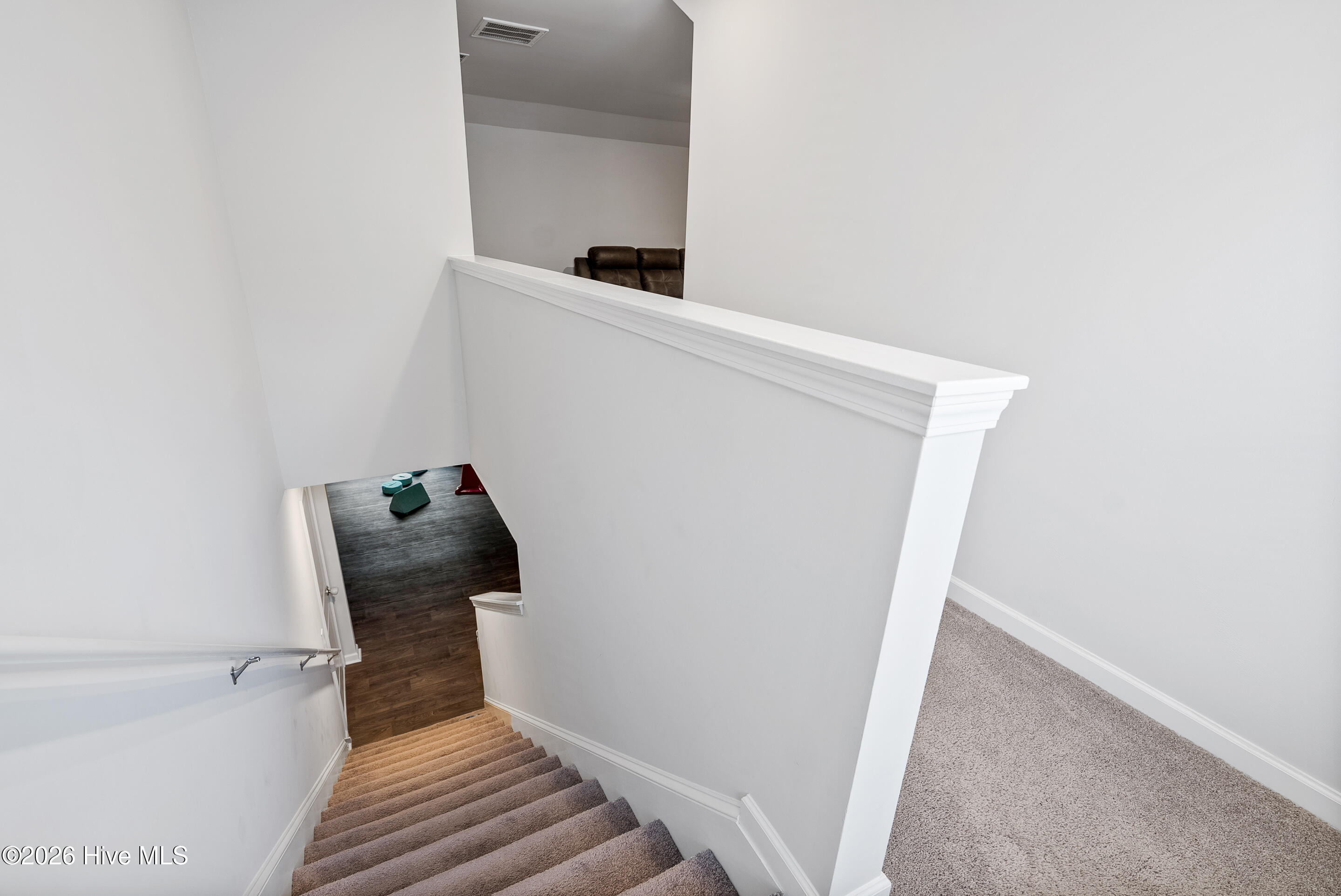 100525713 | Photo 37