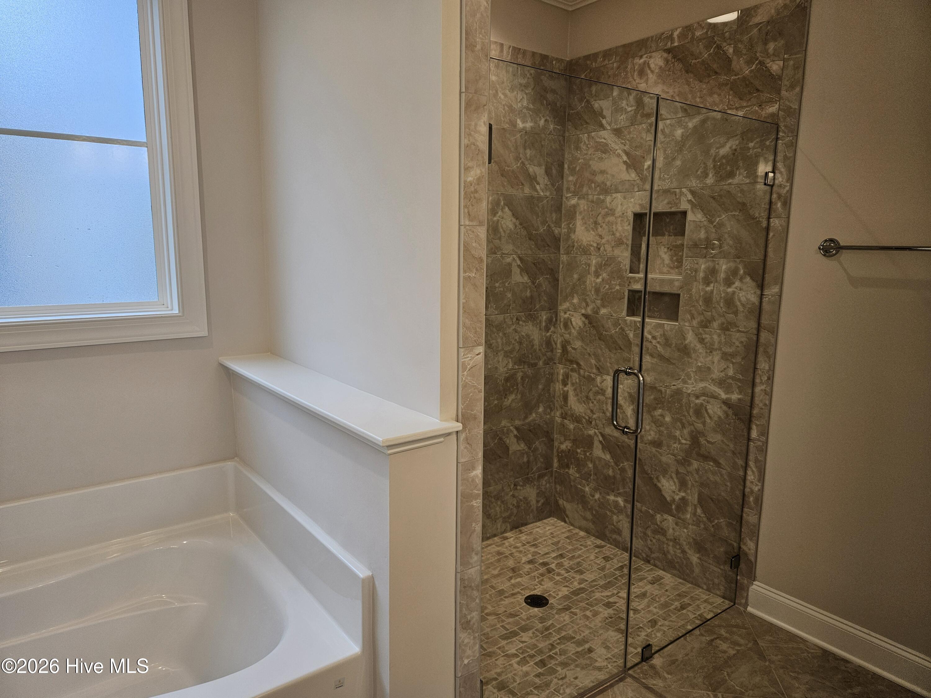 100569103 | Photo 21