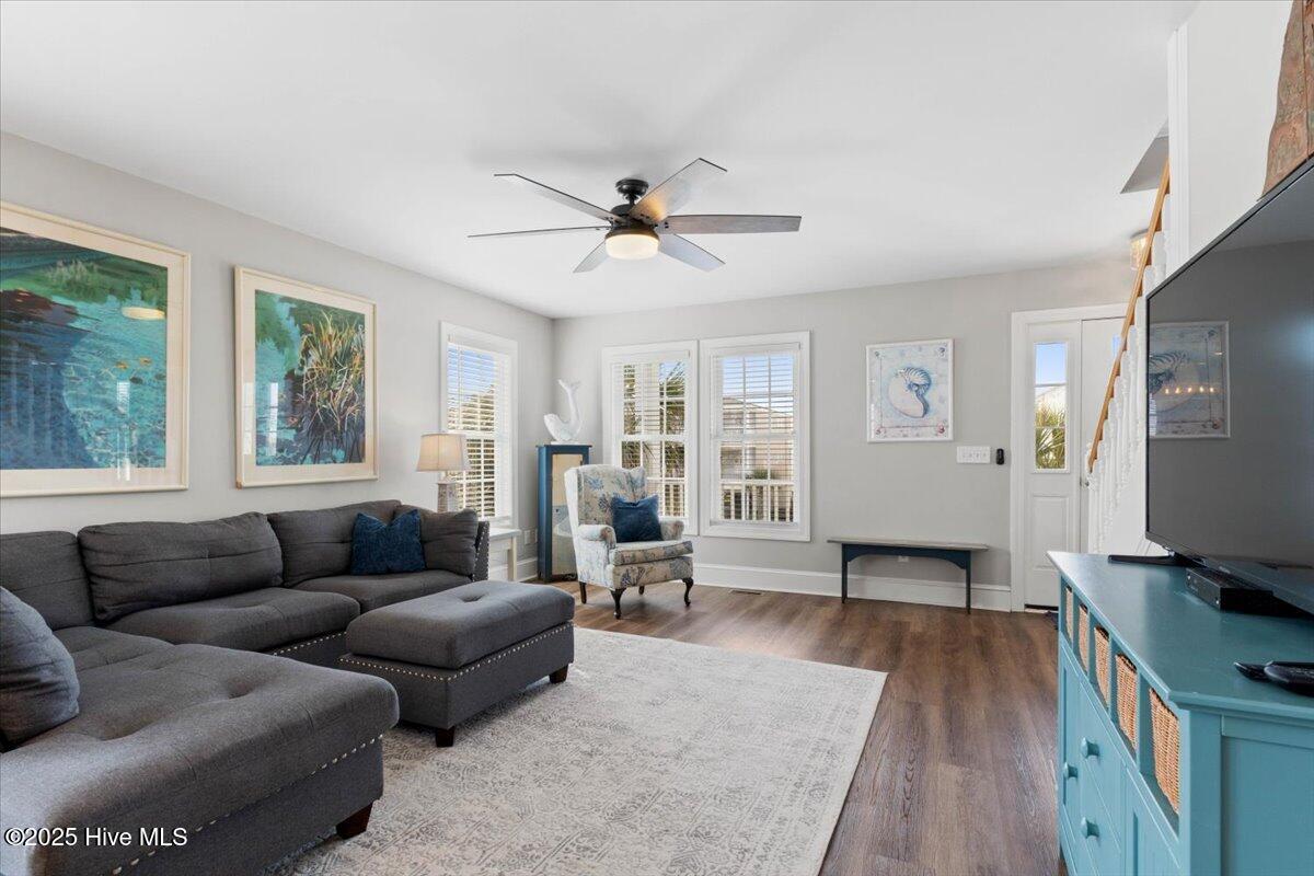 100556951 | Photo 19