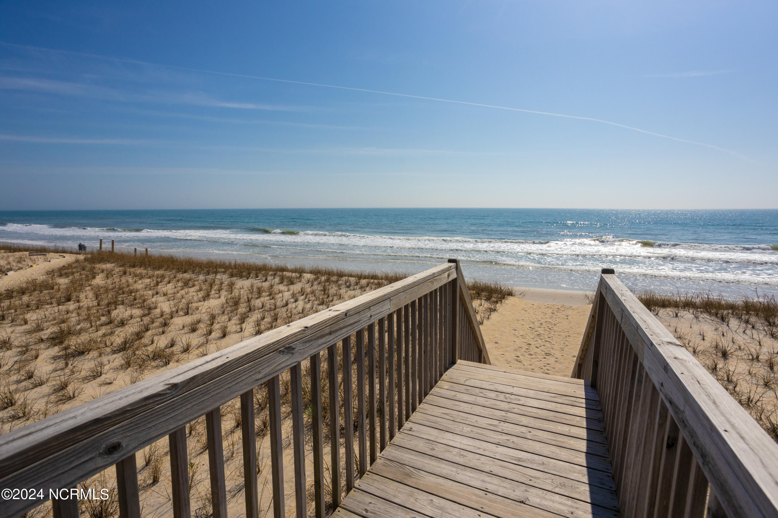 100569490 | Photo 35