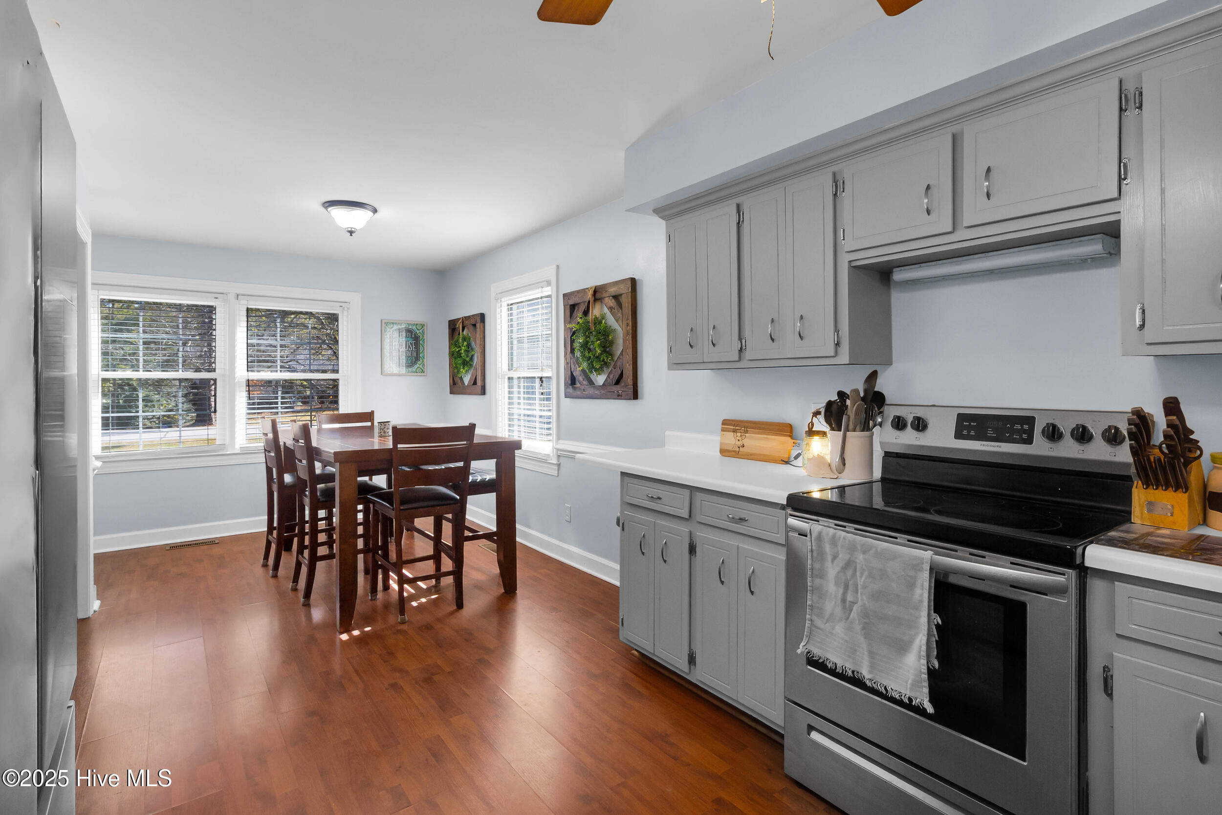 Kitchen / Dining