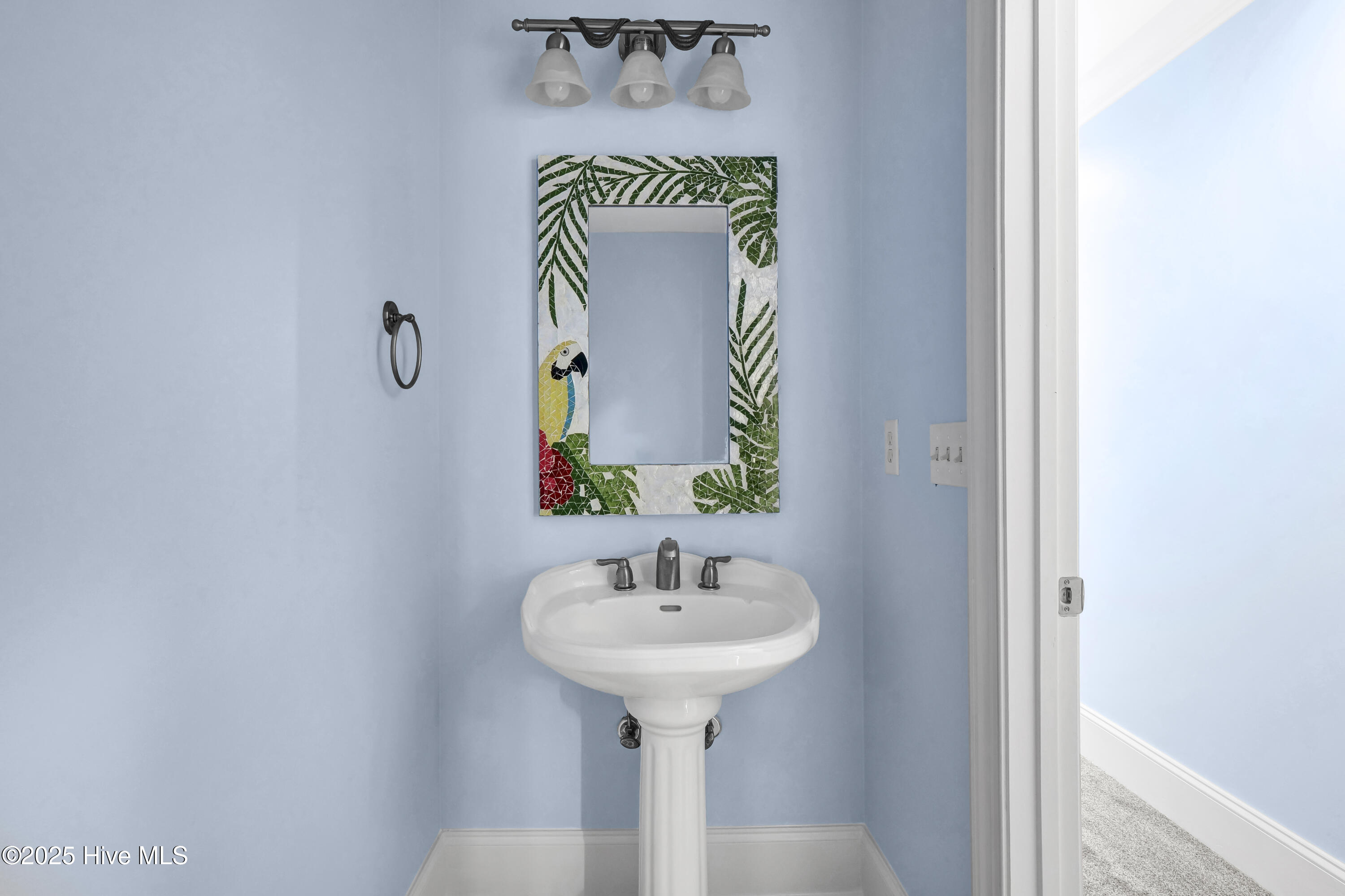 100546840 | Photo 28