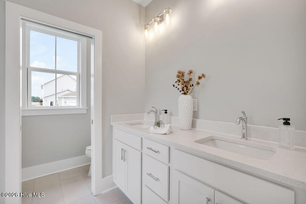 100550768 | Photo 29