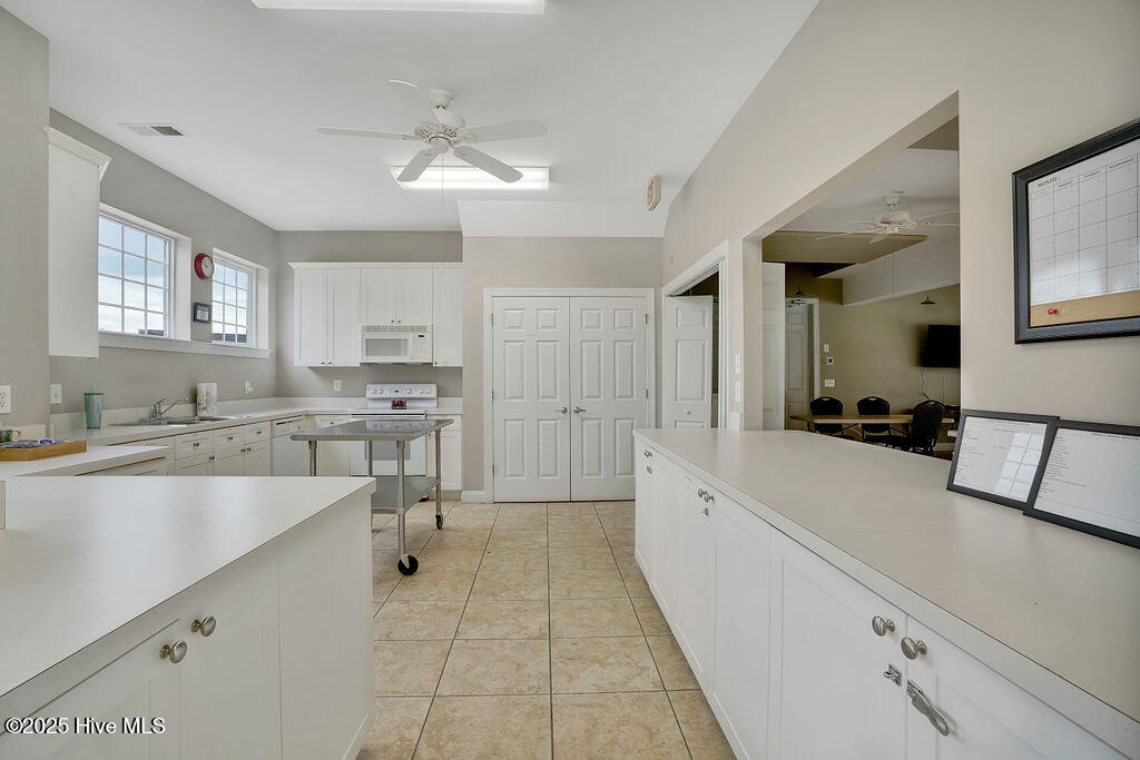 100550184 | Photo 57