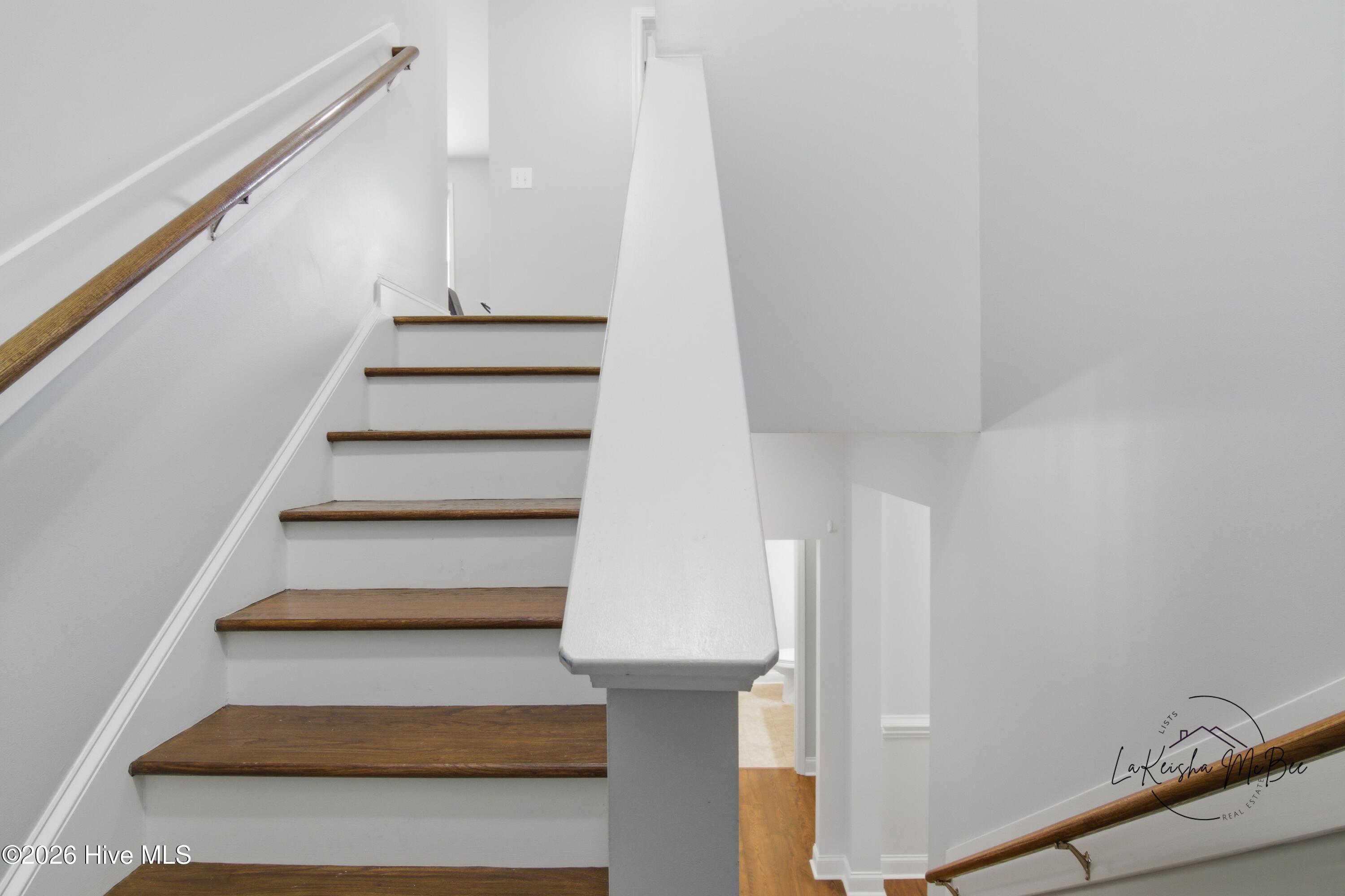 100556252 | Photo 32