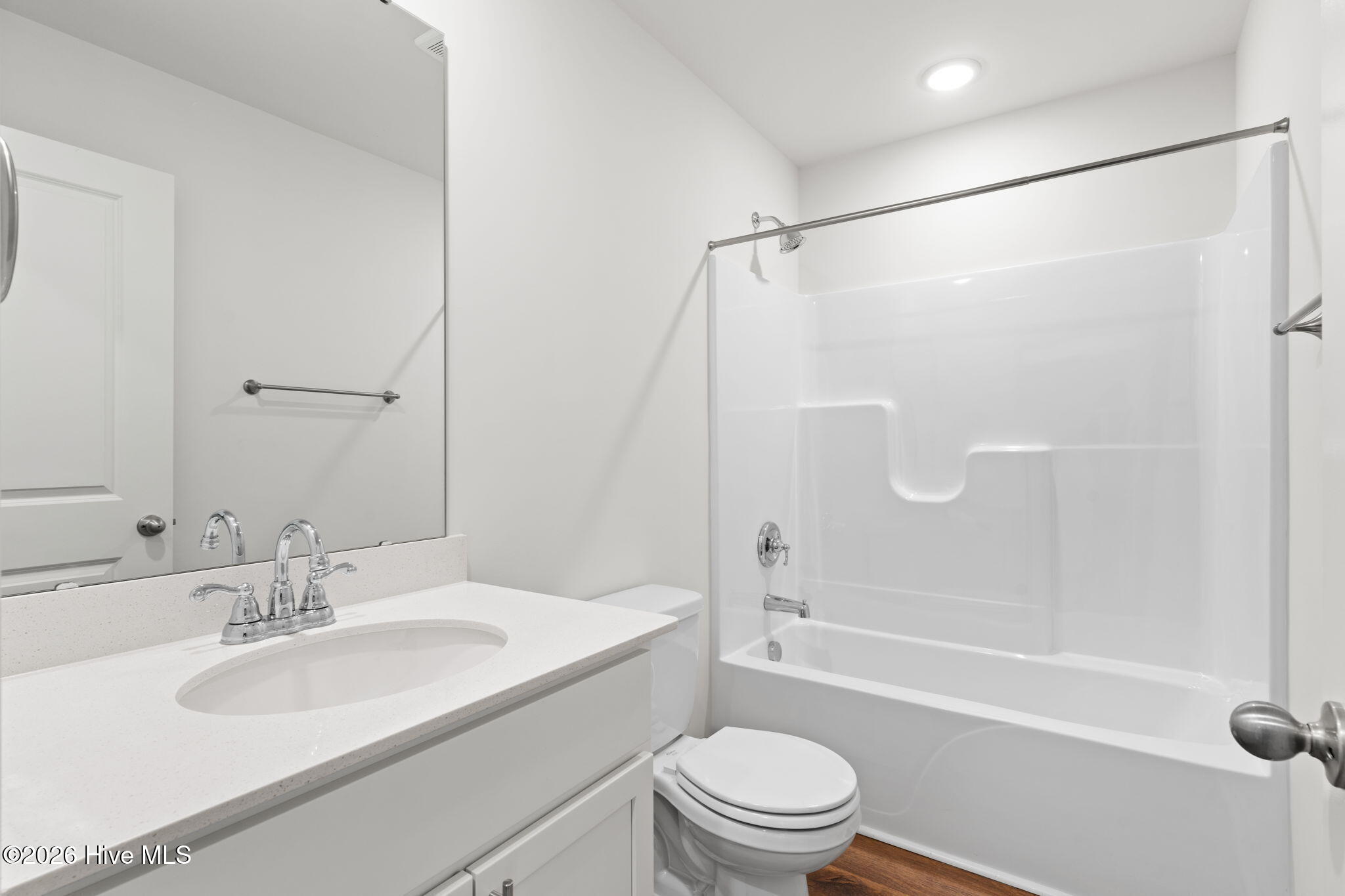 100549751 | Photo 13