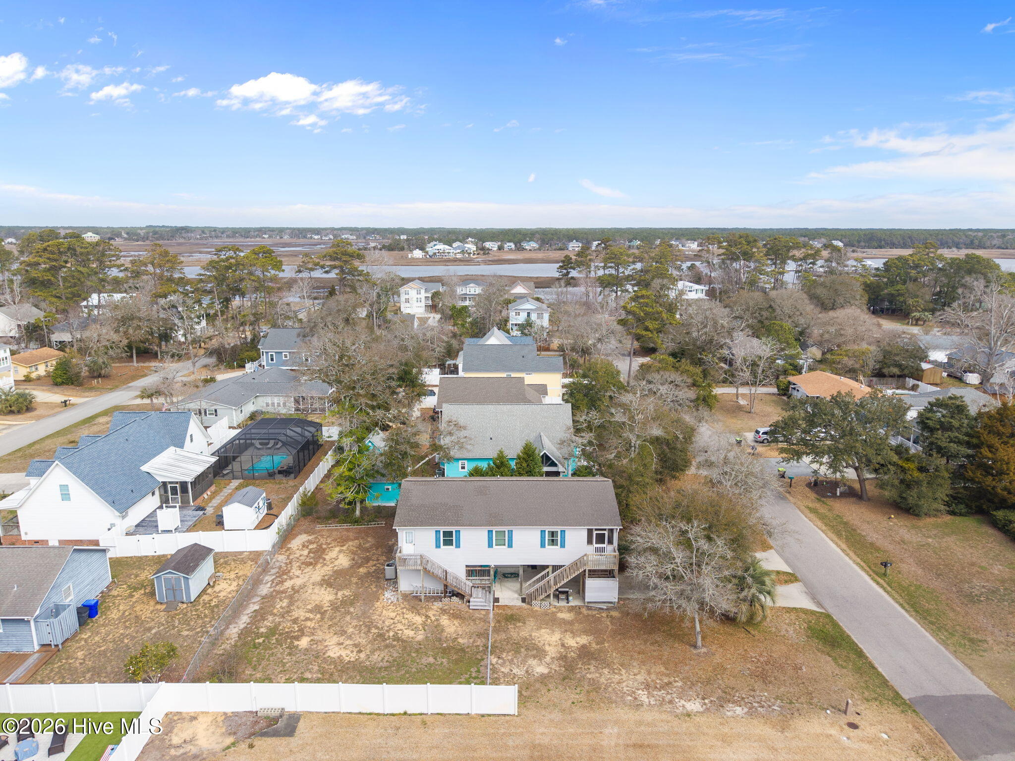 100558110 | Photo 56