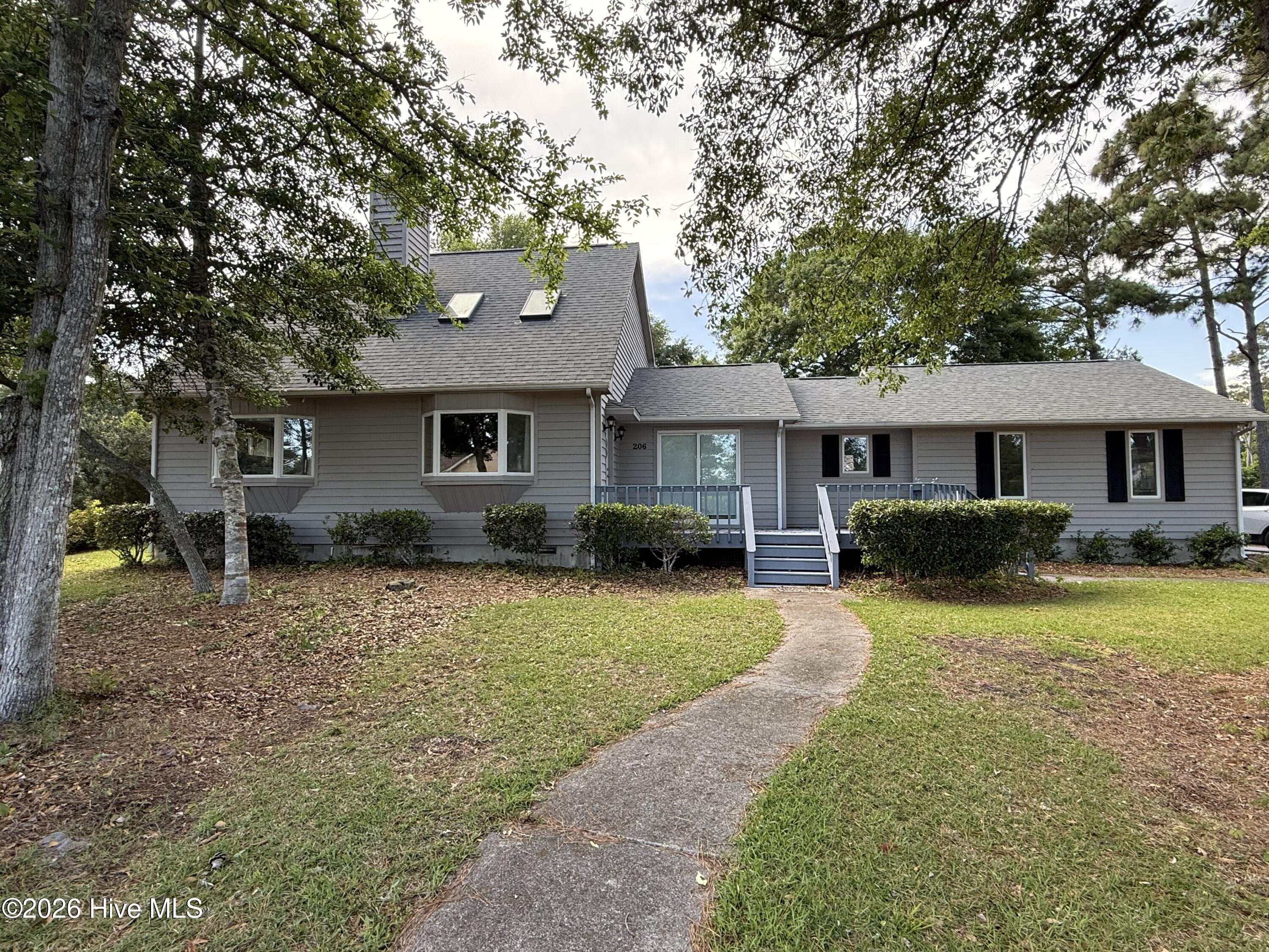 Homes for sale in Morehead City, NC | 206 Spruce Dr, Morehead City, NC 28557 | MLS# 100576860