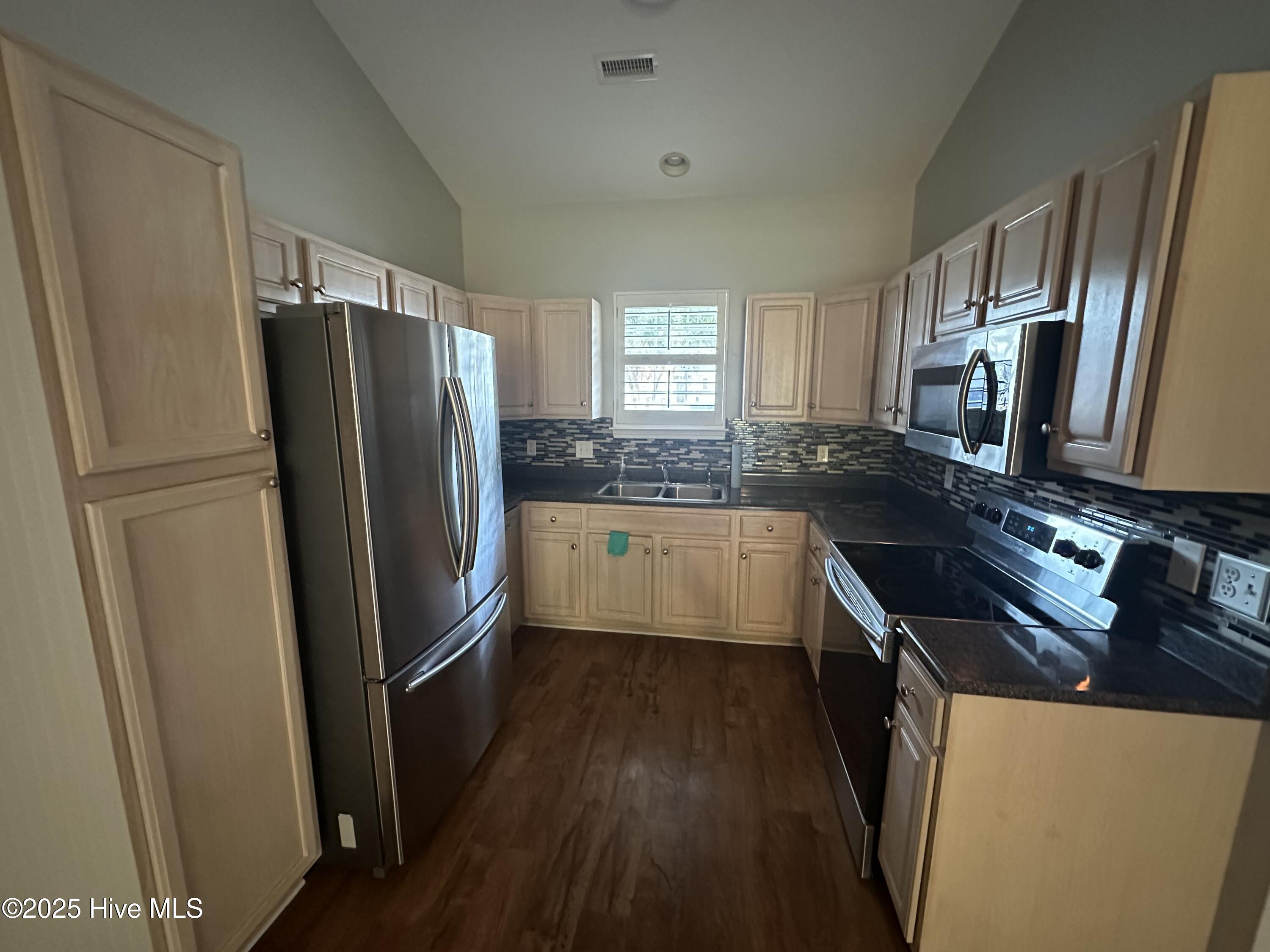 5067 WYNCIE WYND (3)