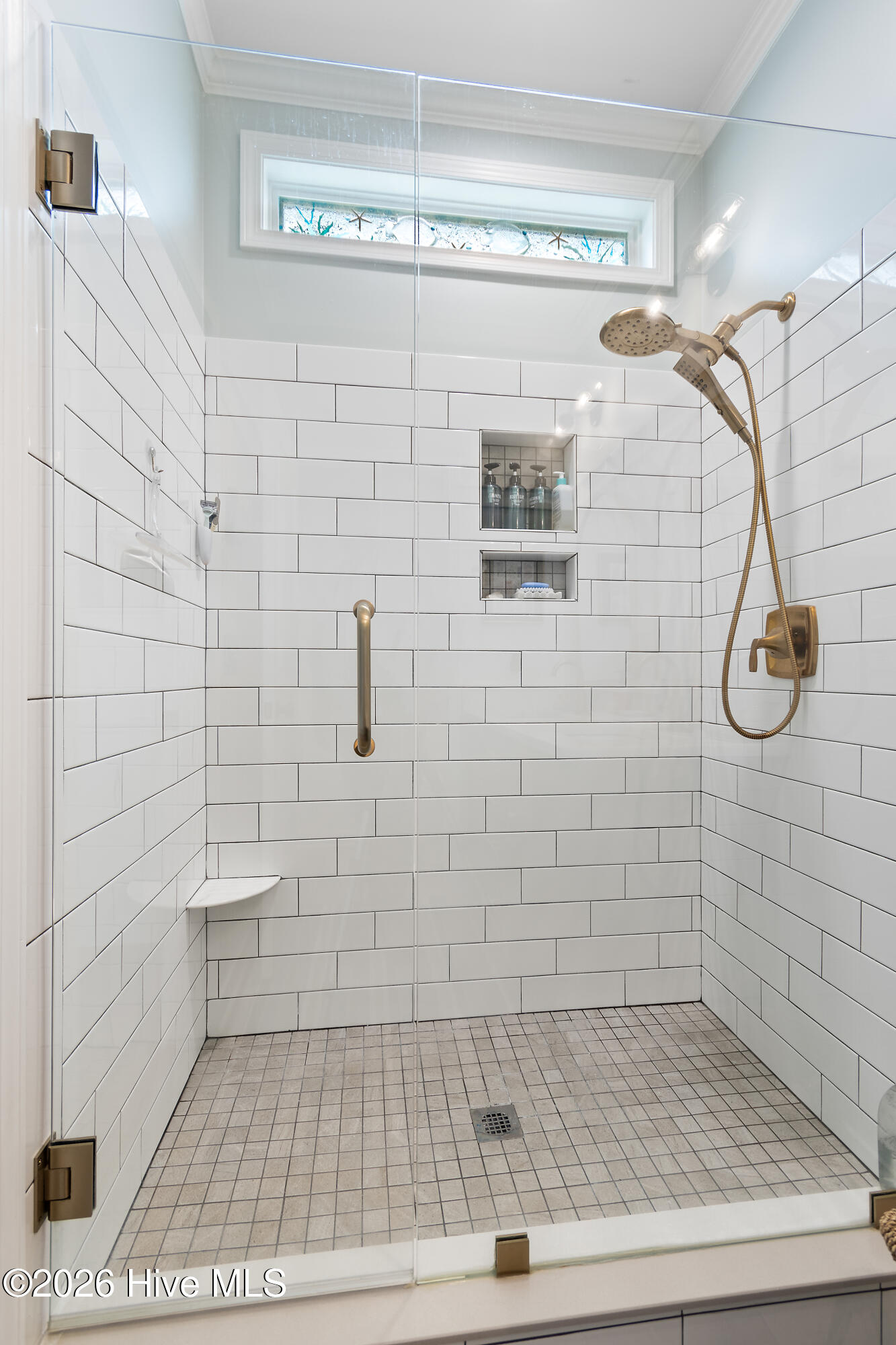 100566075 | Photo 27