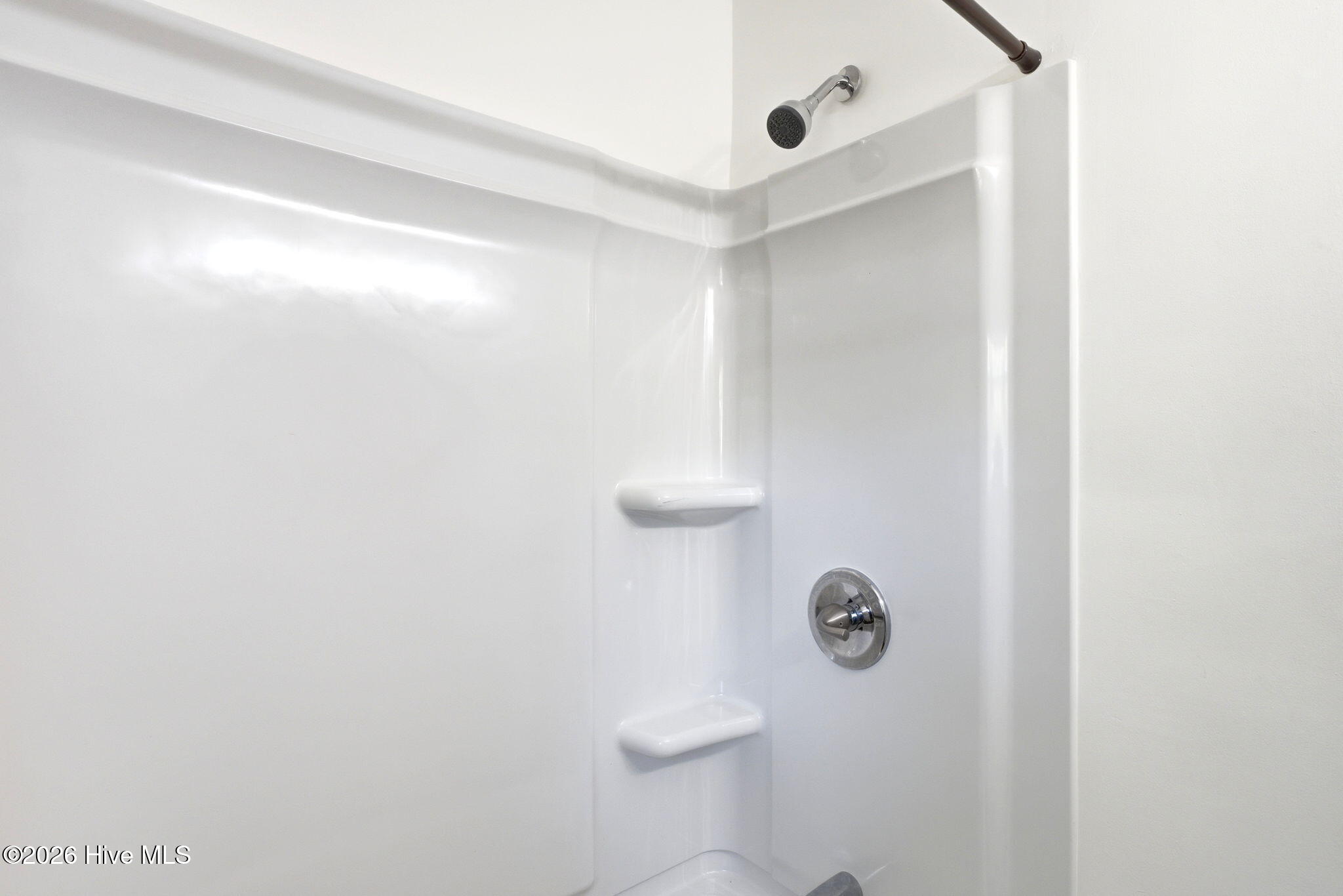 100569703 | Photo 18