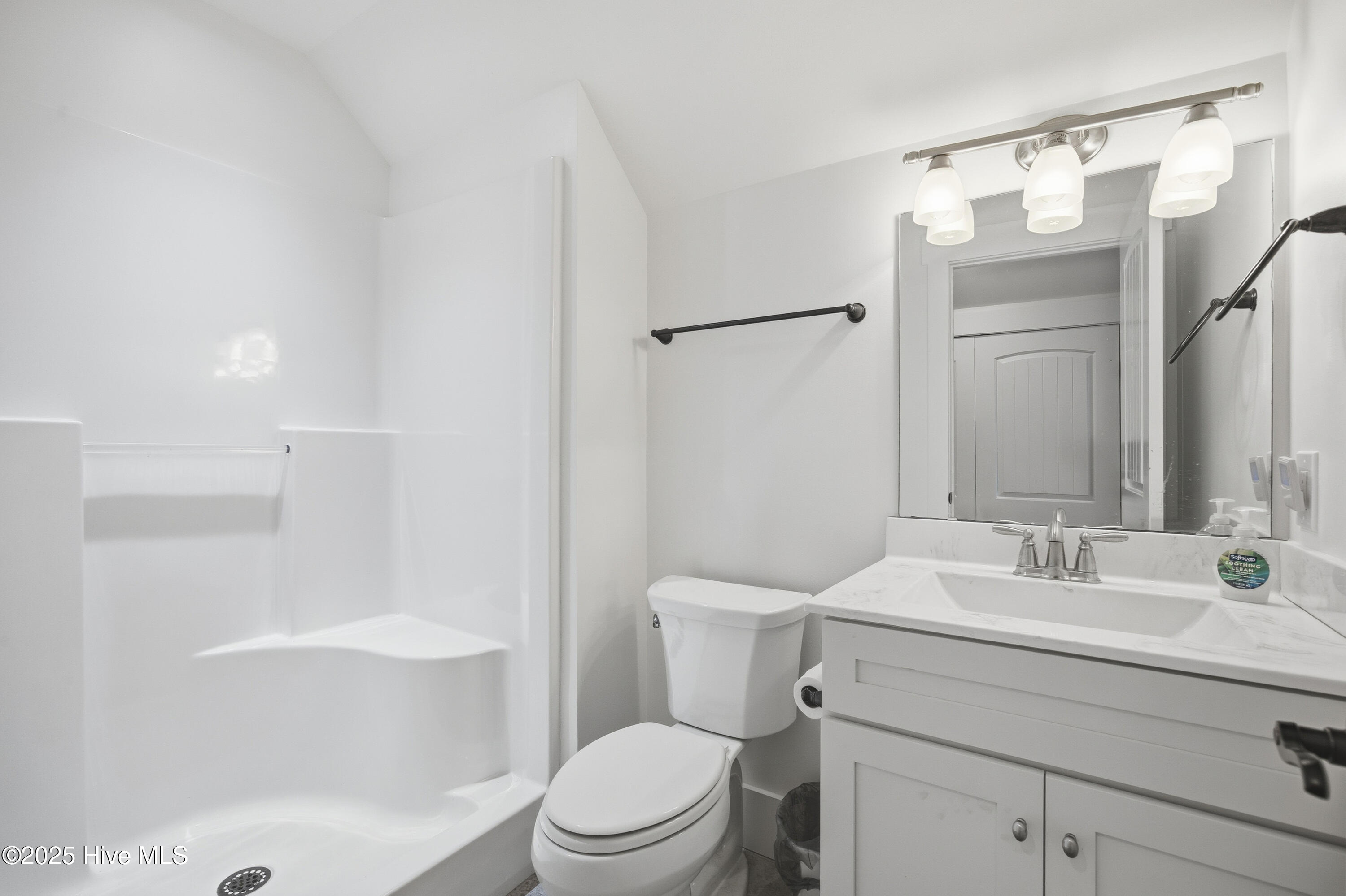 100541588 | Photo 36