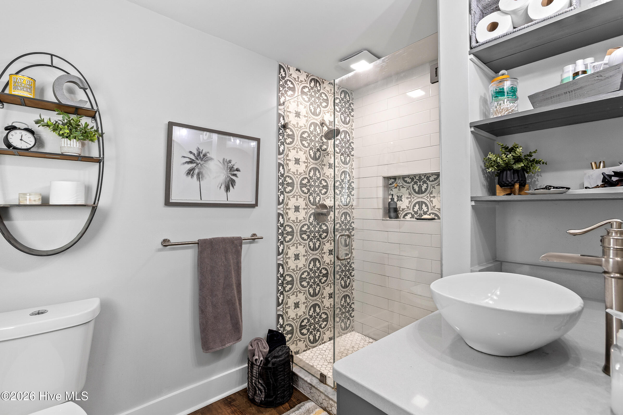 100559929 | Photo 19