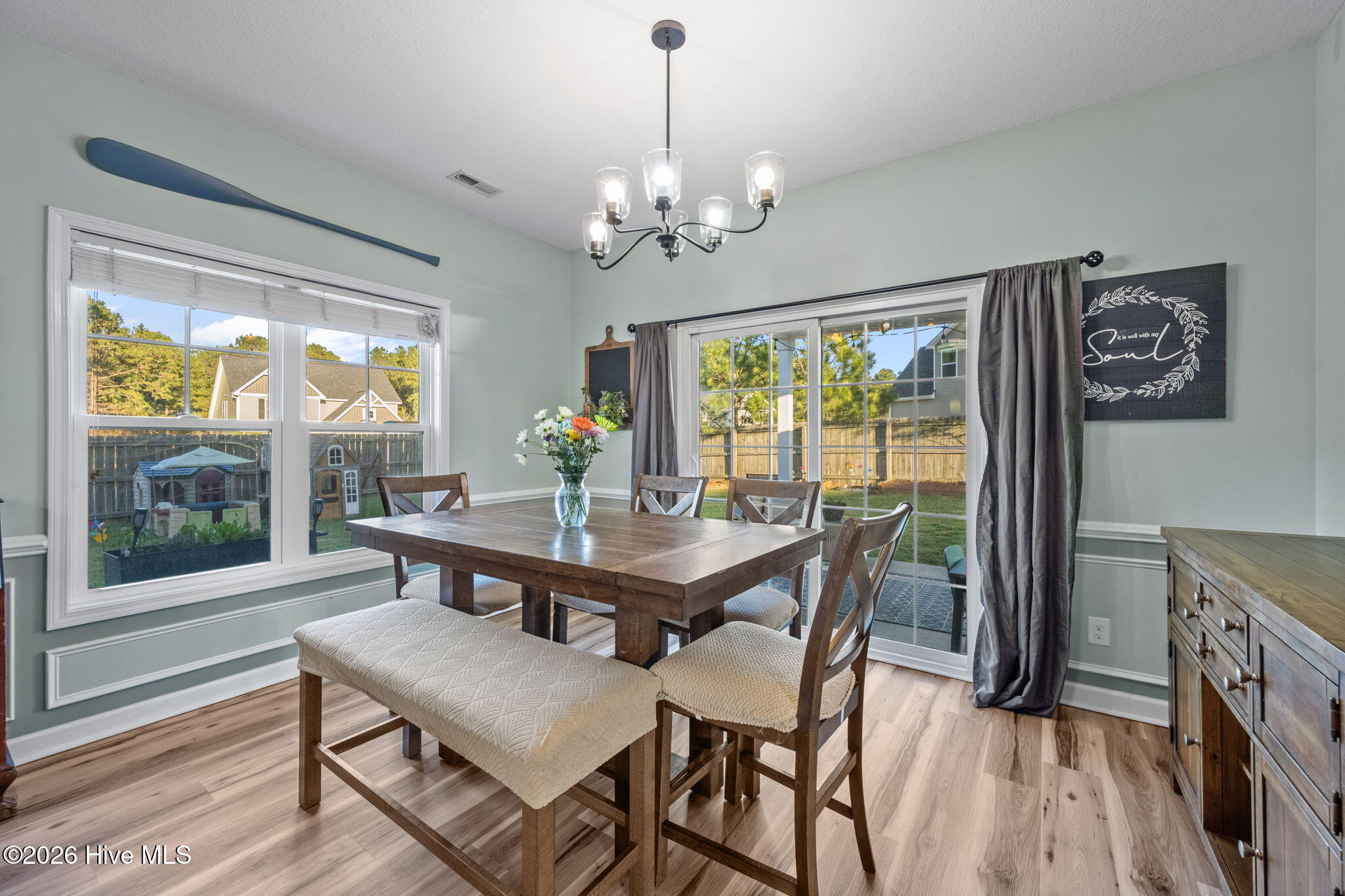 100564258 | Photo 14