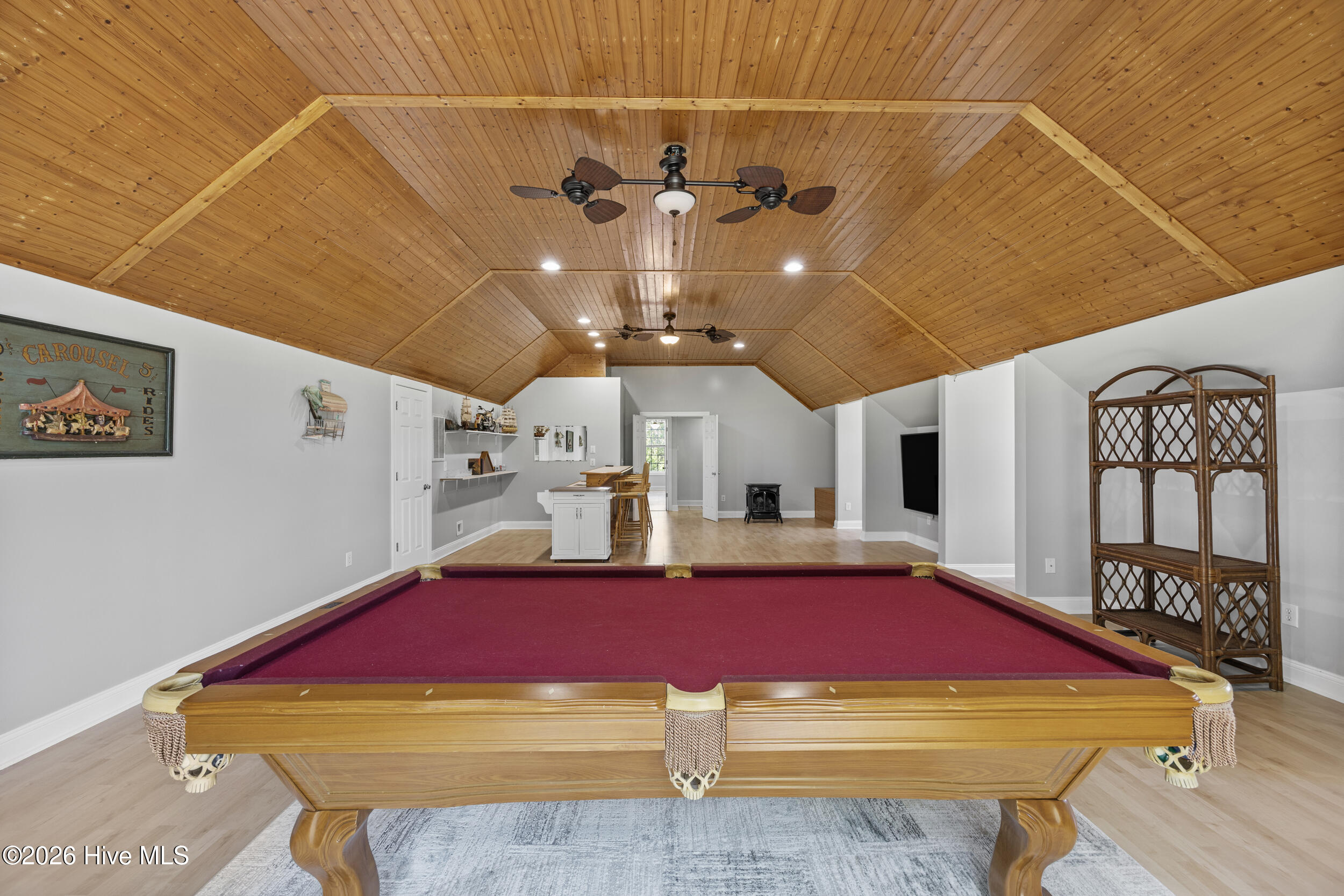 100569506 | Photo 42