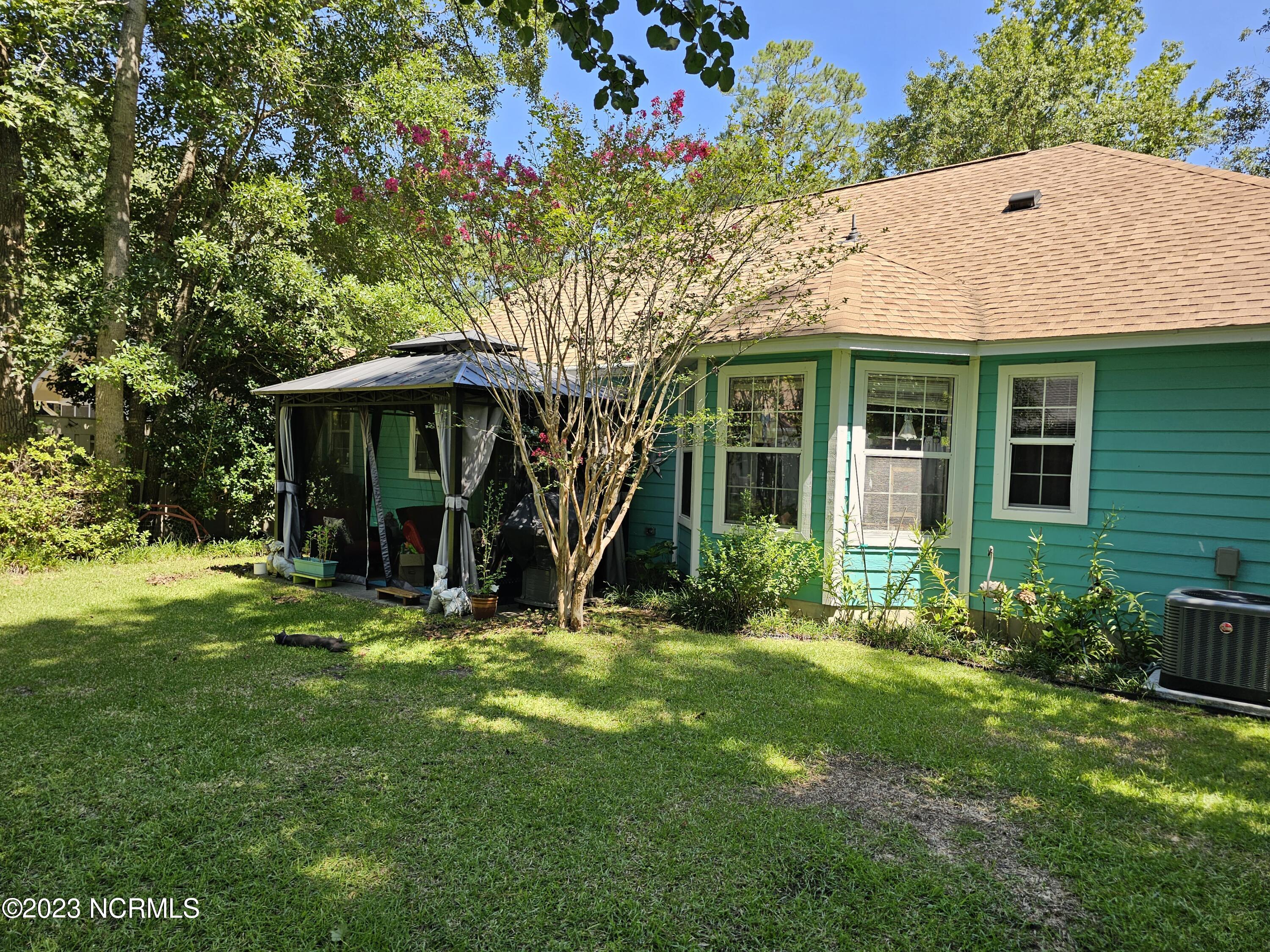 100437682 | Photo 25