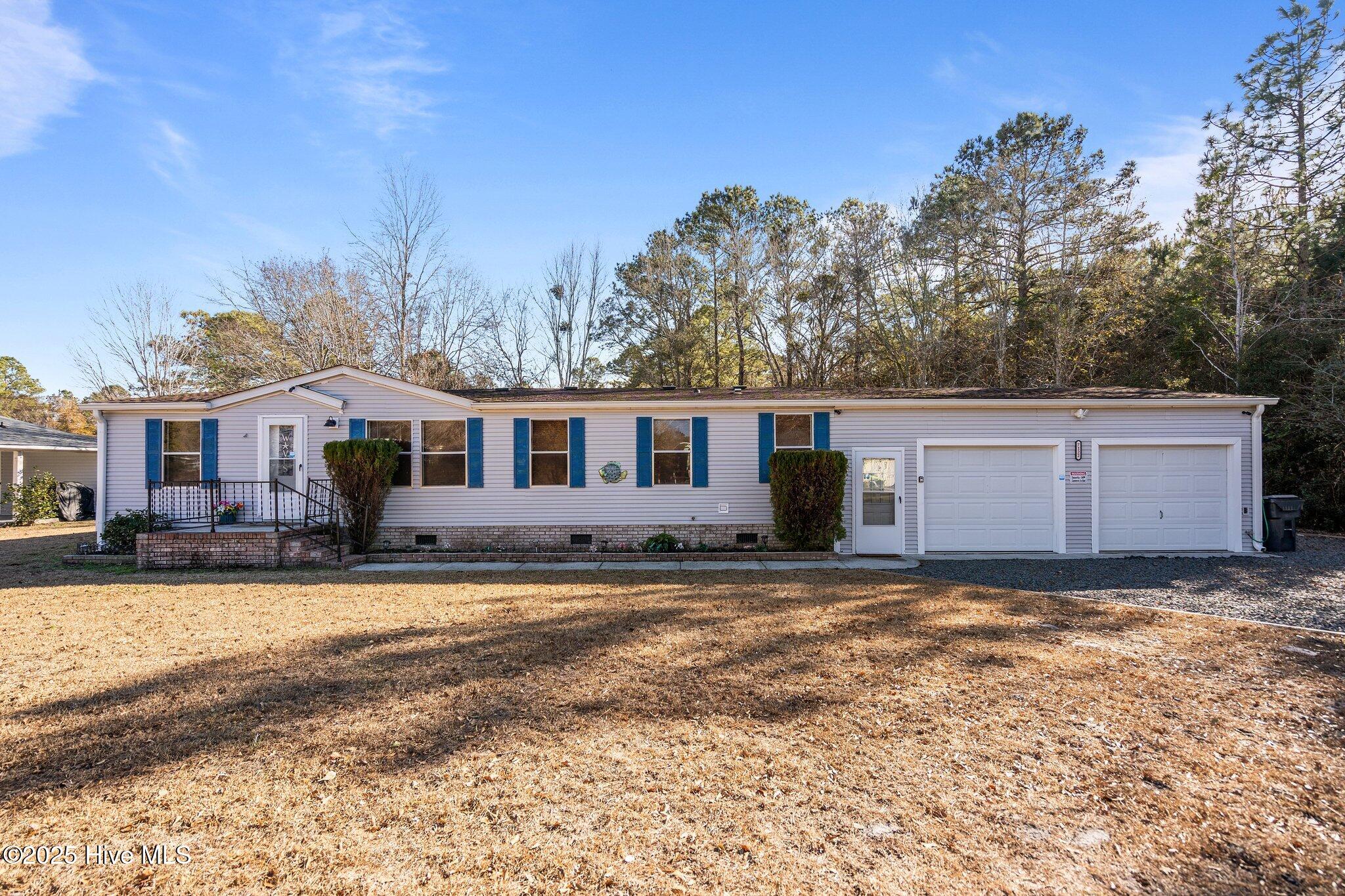 203 W Volant Street, Hubert, NC, 28539