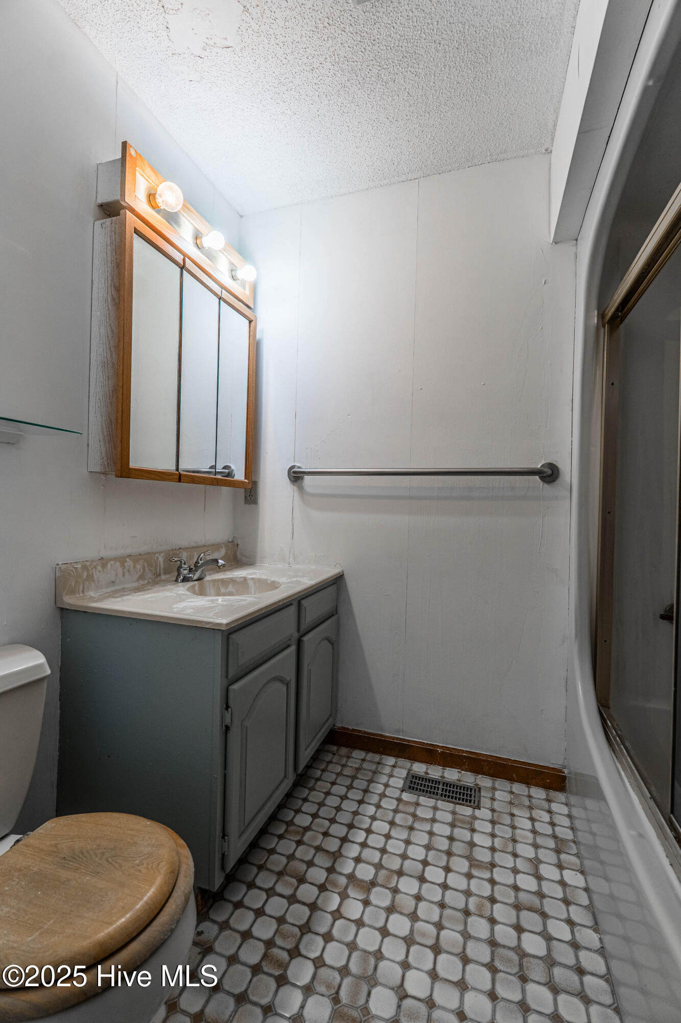 100536472 | Photo 31