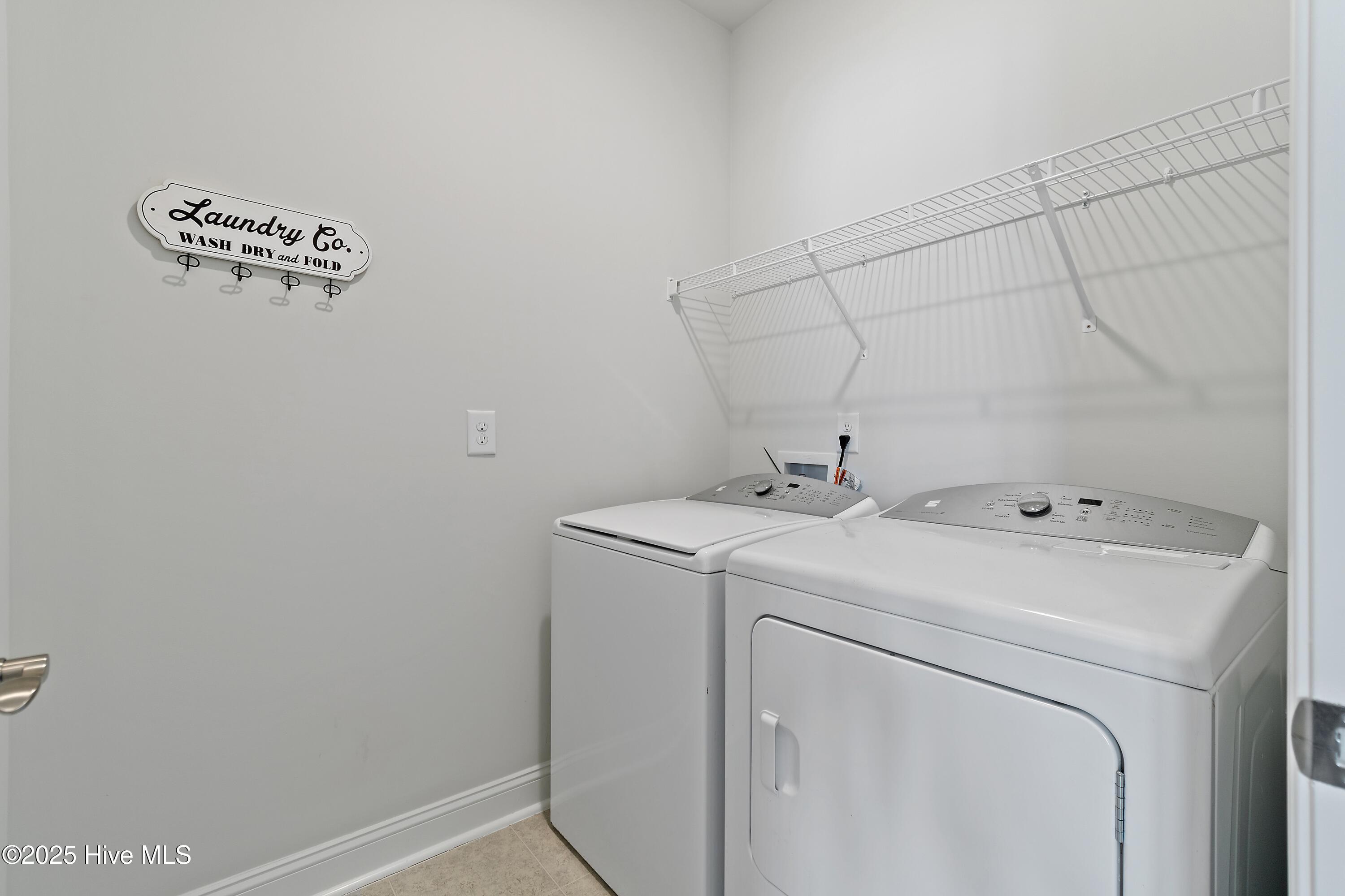 100532742 | Photo 16