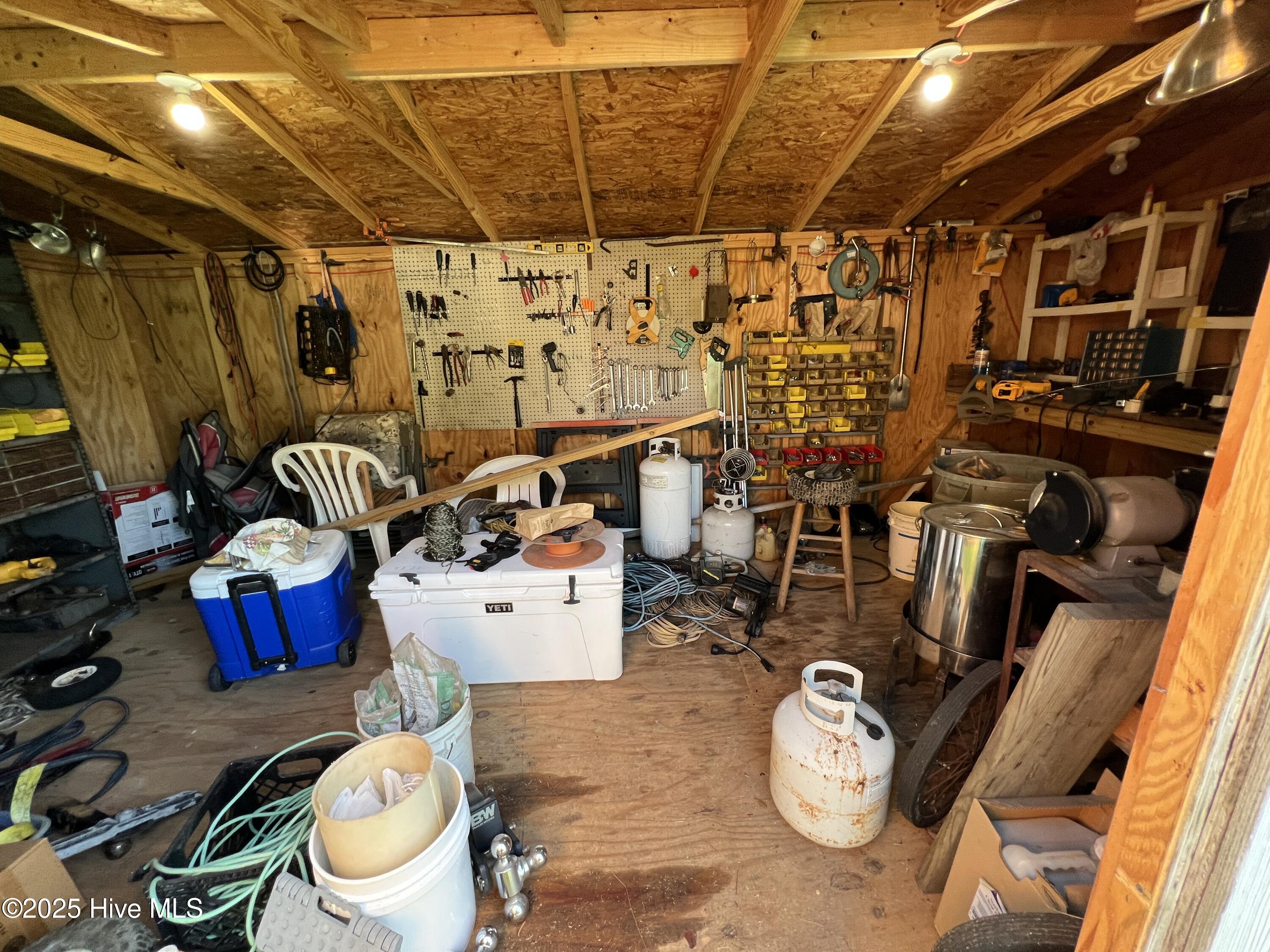 100540019 | Photo 20