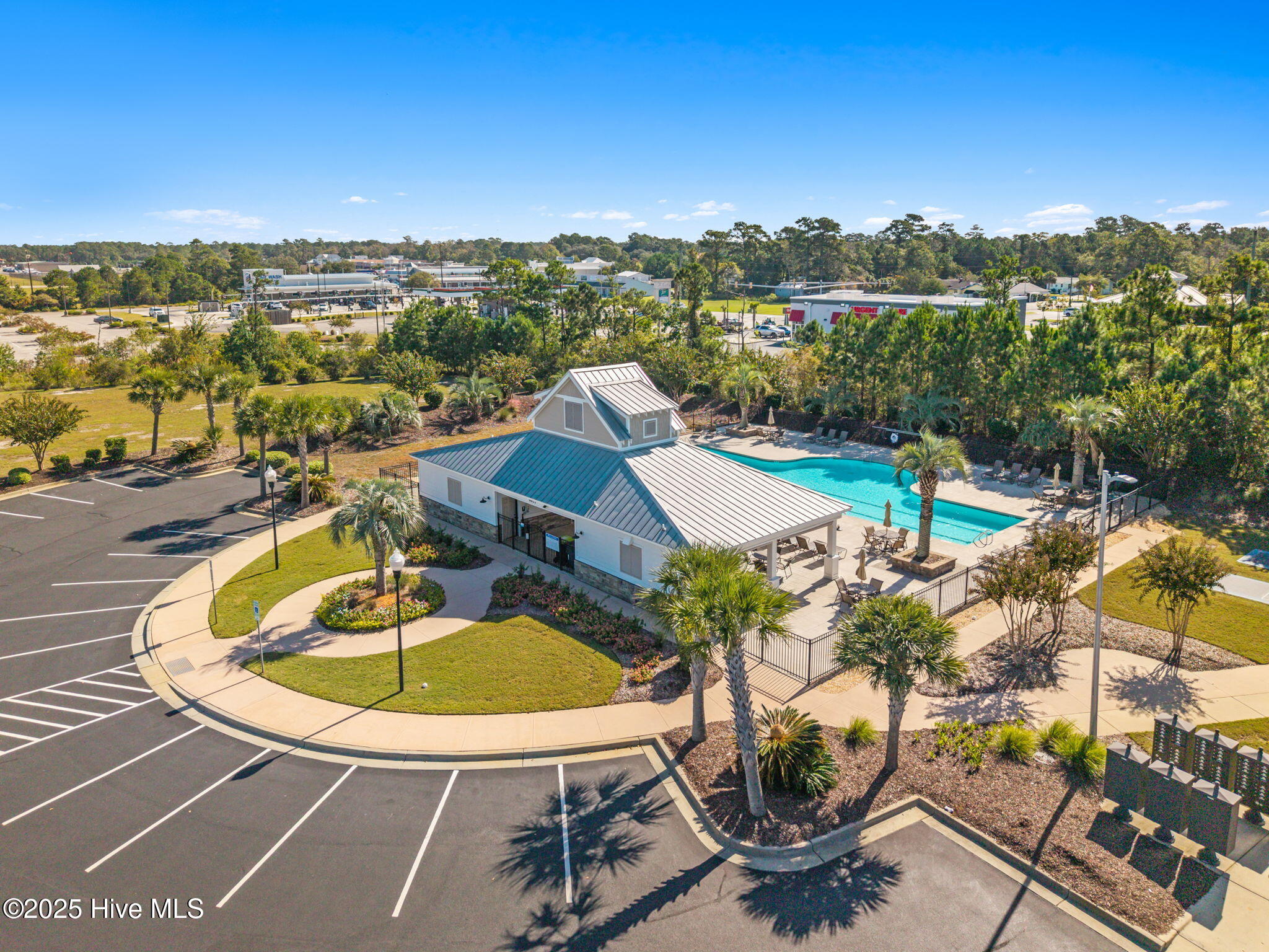 100539203 | Photo 74