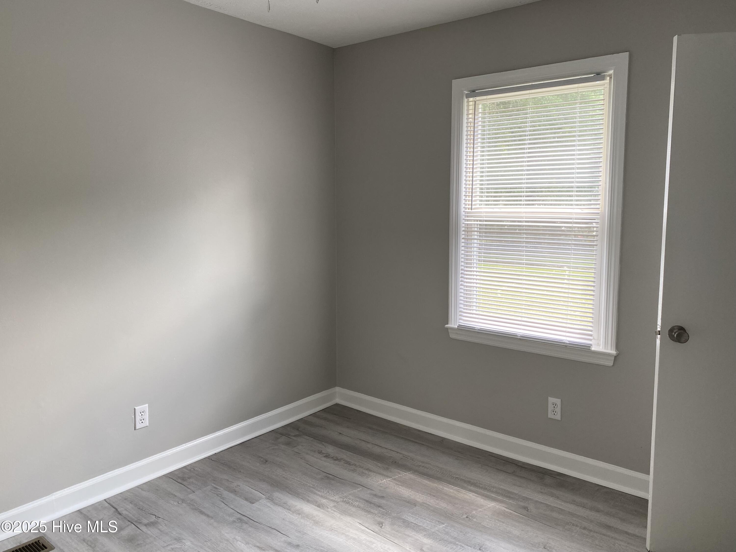 100530577 | Photo 31