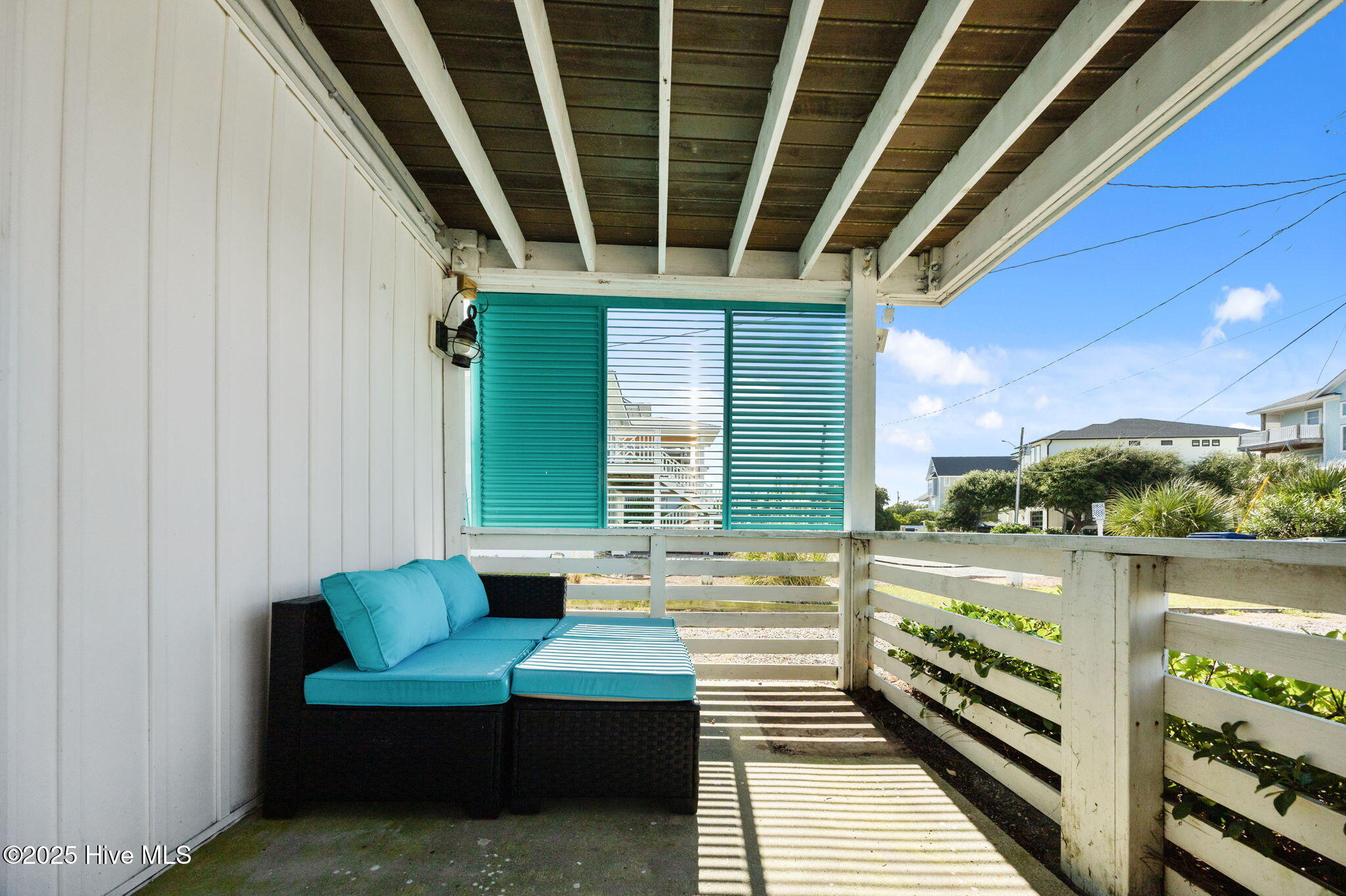 100532848 | Photo 27