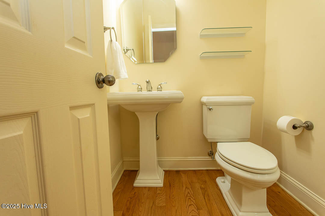 100526043 | Photo 20