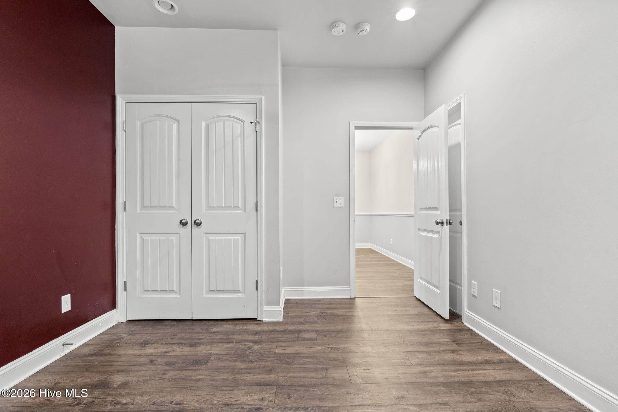 100540133 | Photo 15