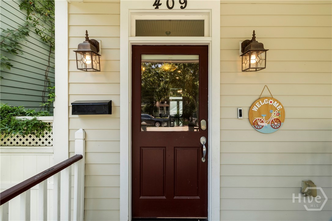 Homes for sale in Savannah, GA | 409 E Park Ave, Savannah, GA 31401 | MLS# SA336041