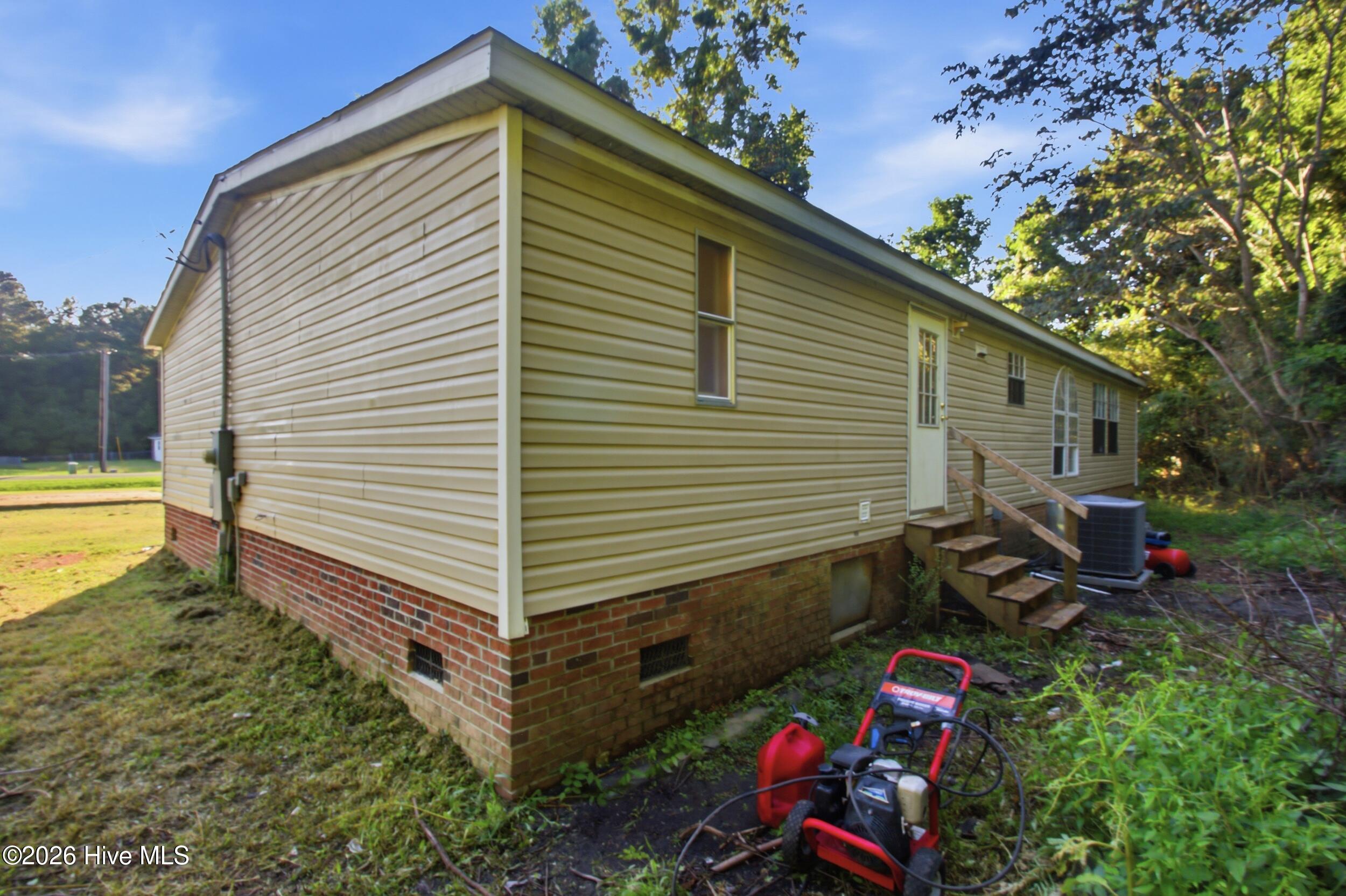 5520 County Line Road,New Bern