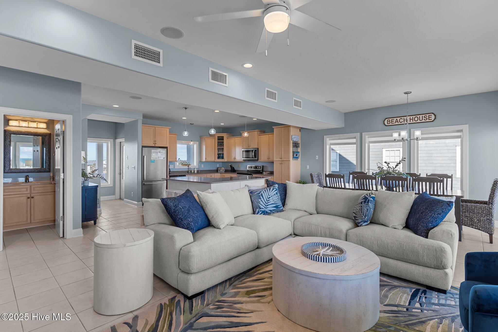 100539376 | Photo 36