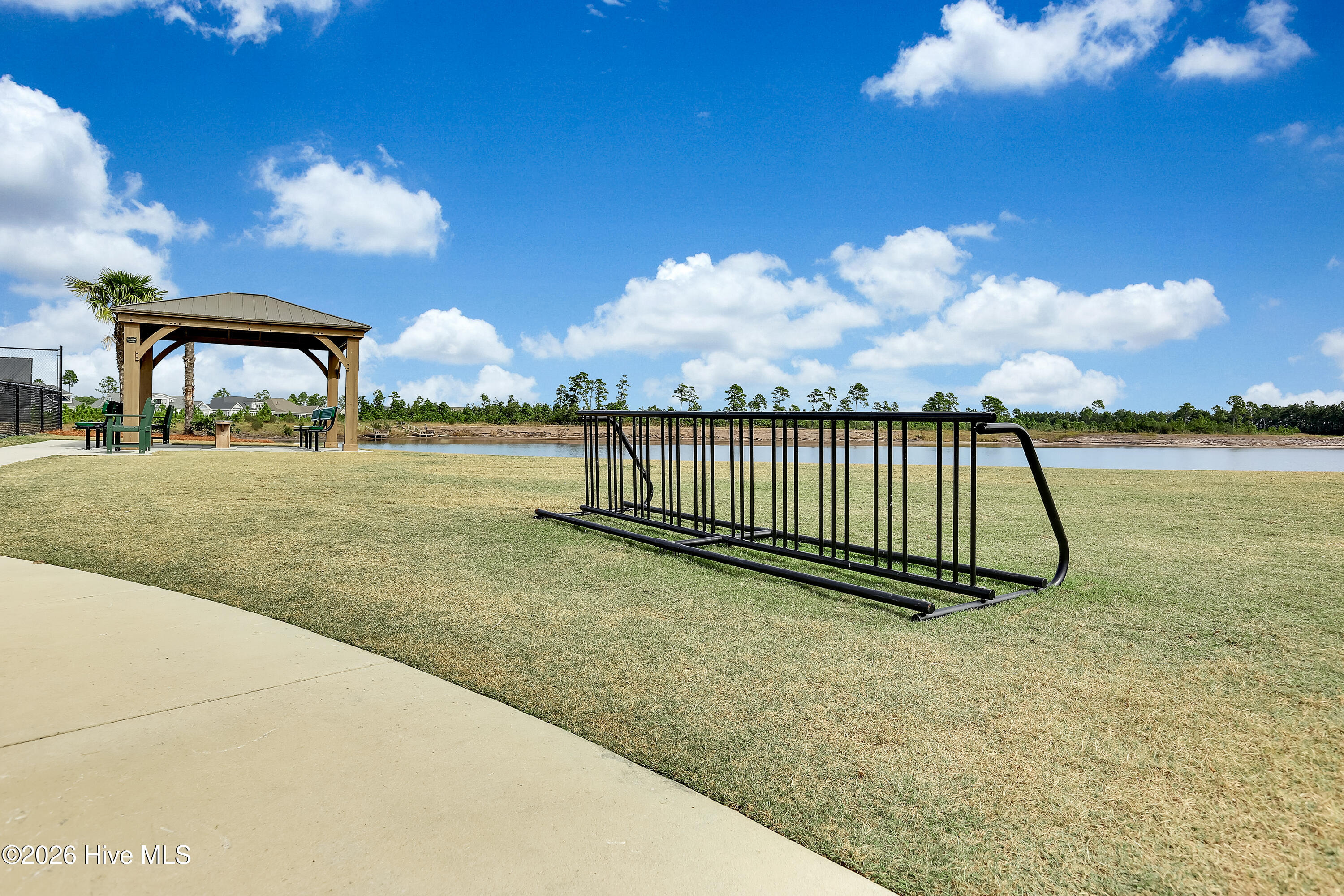 100549764 | Photo 47