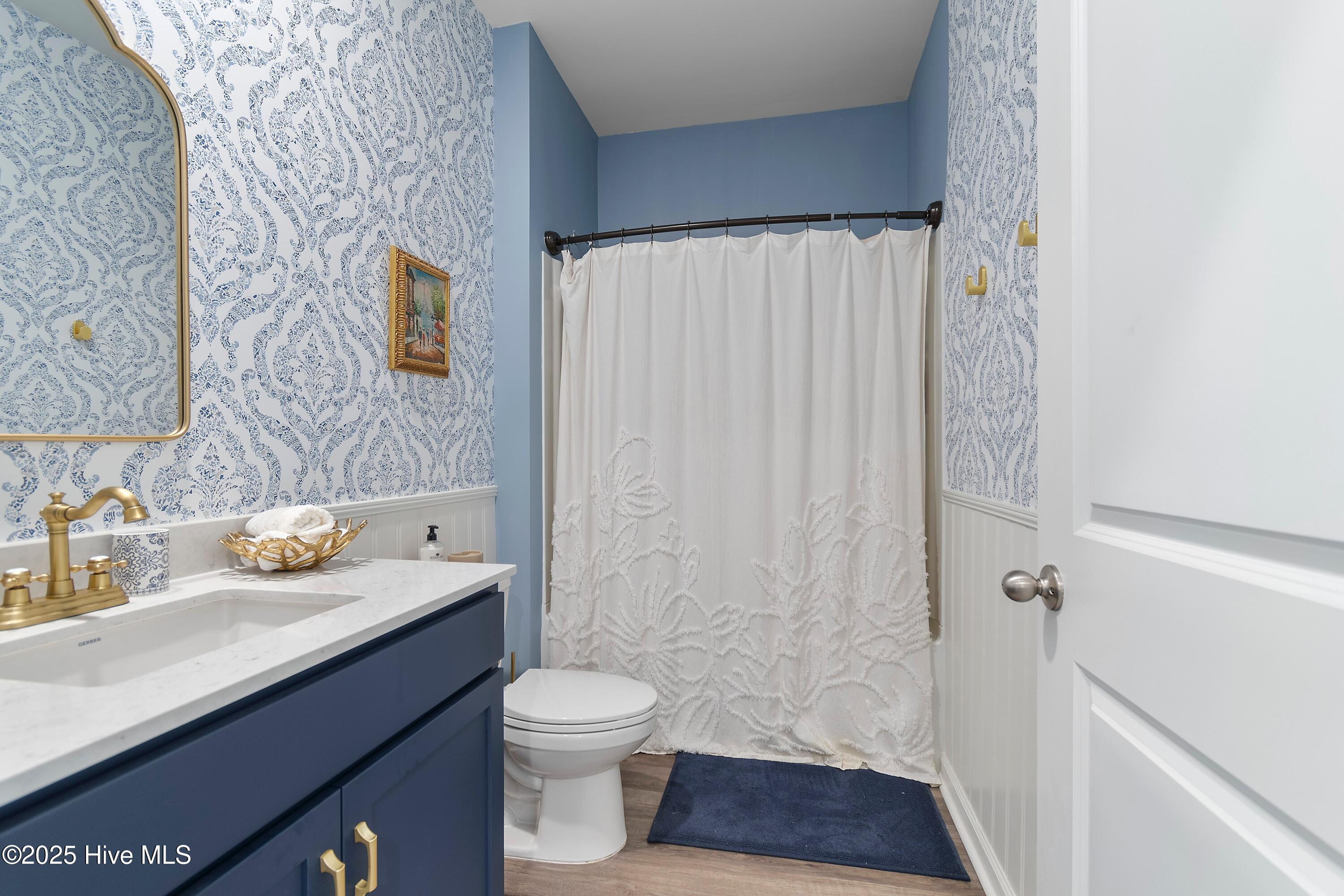 100538453 | Photo 26