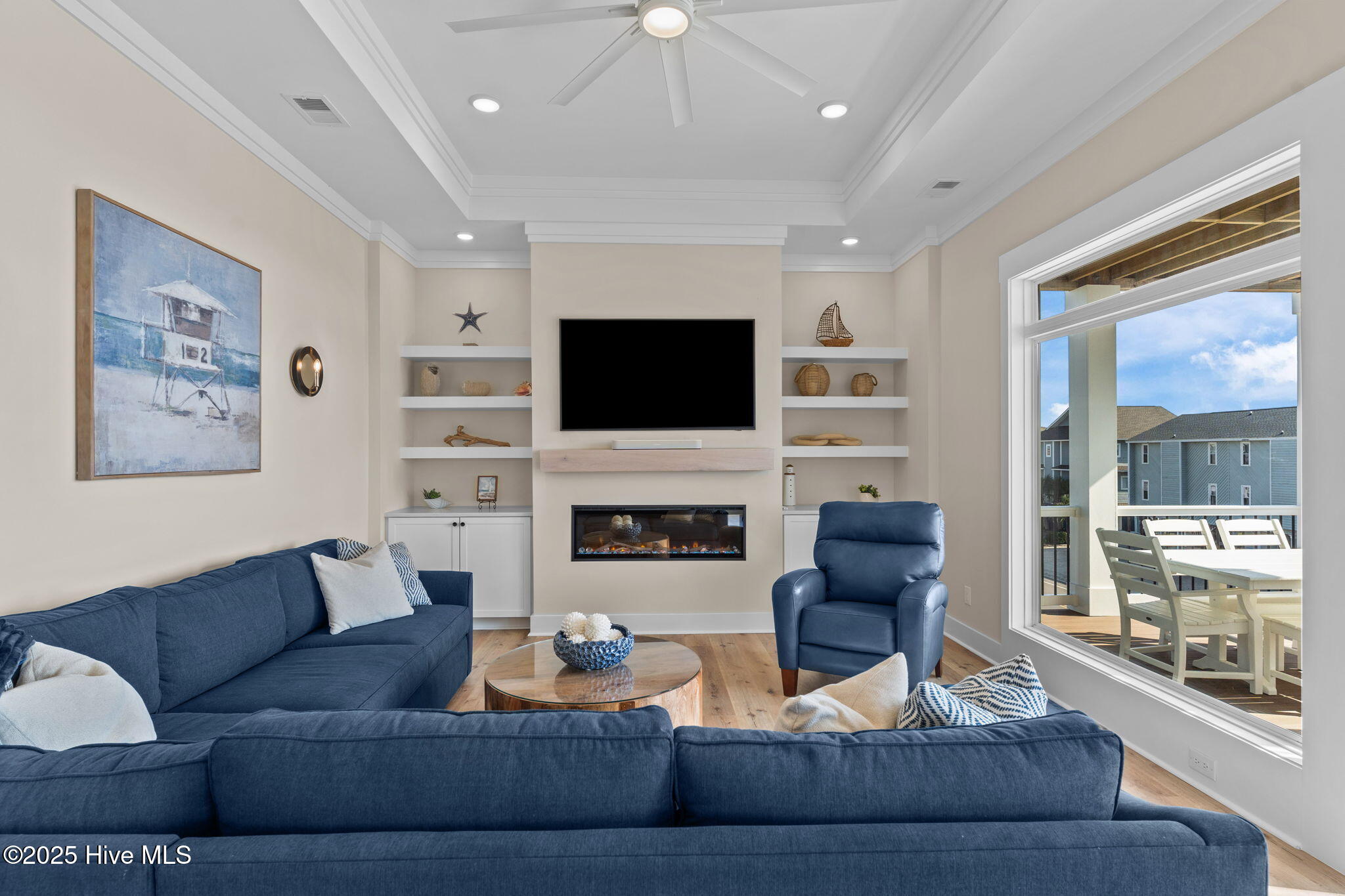 100545379 | Photo 18