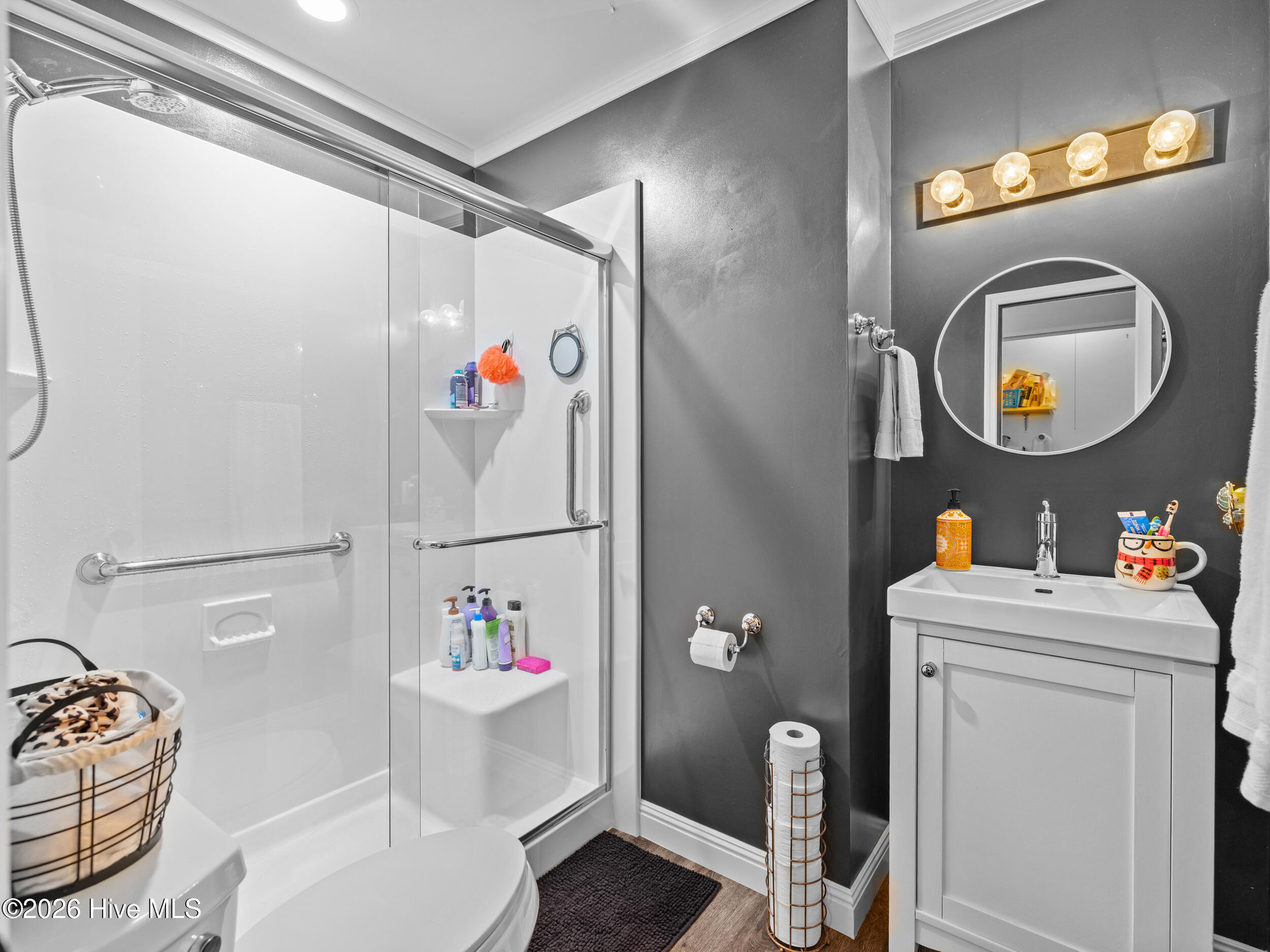 100556256 | Photo 23