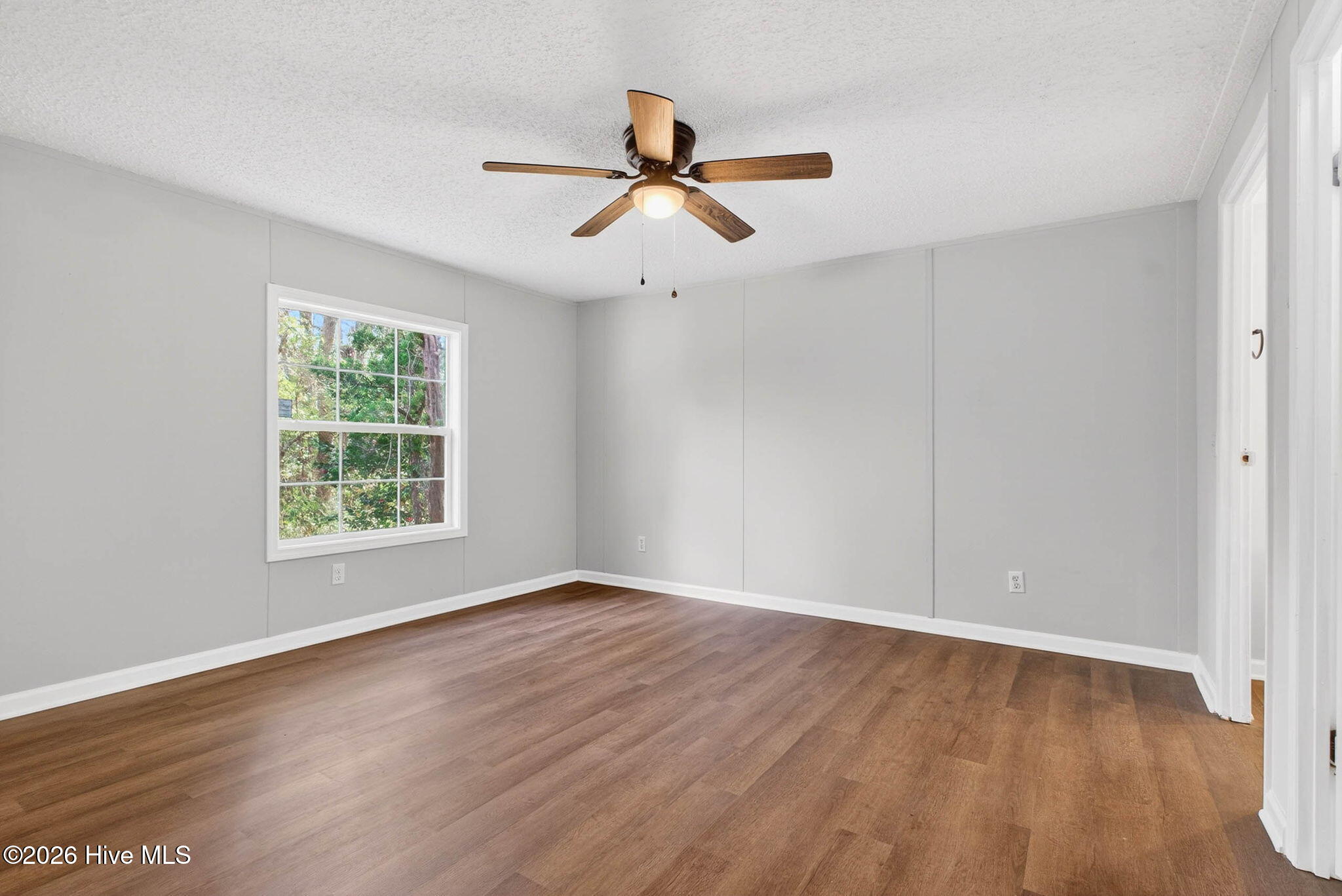 100565038 | Photo 20