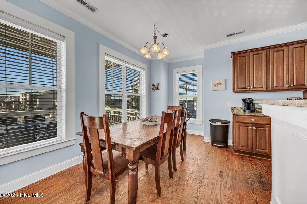 100547036 | Photo 10