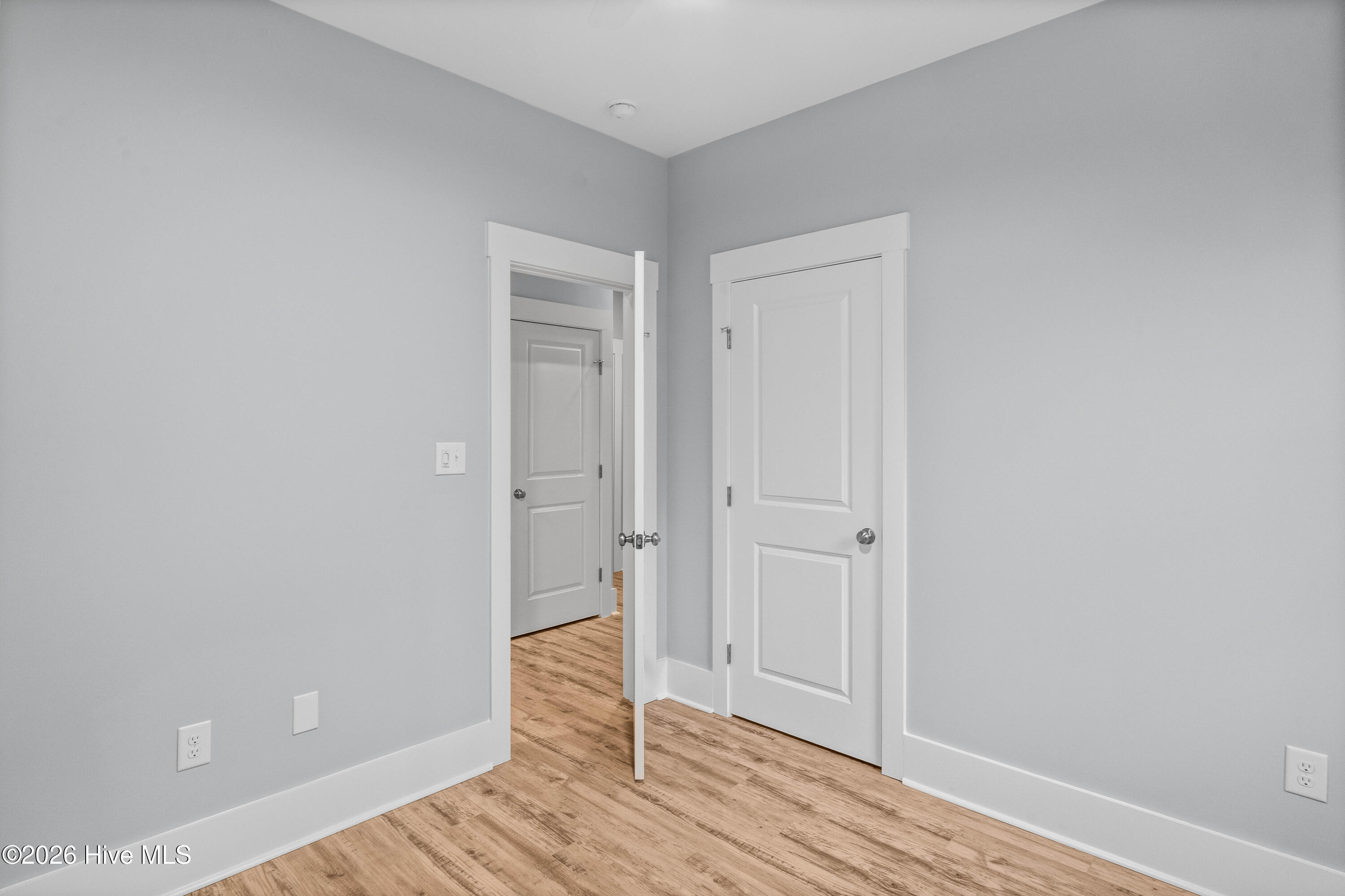 100523589 | Photo 17