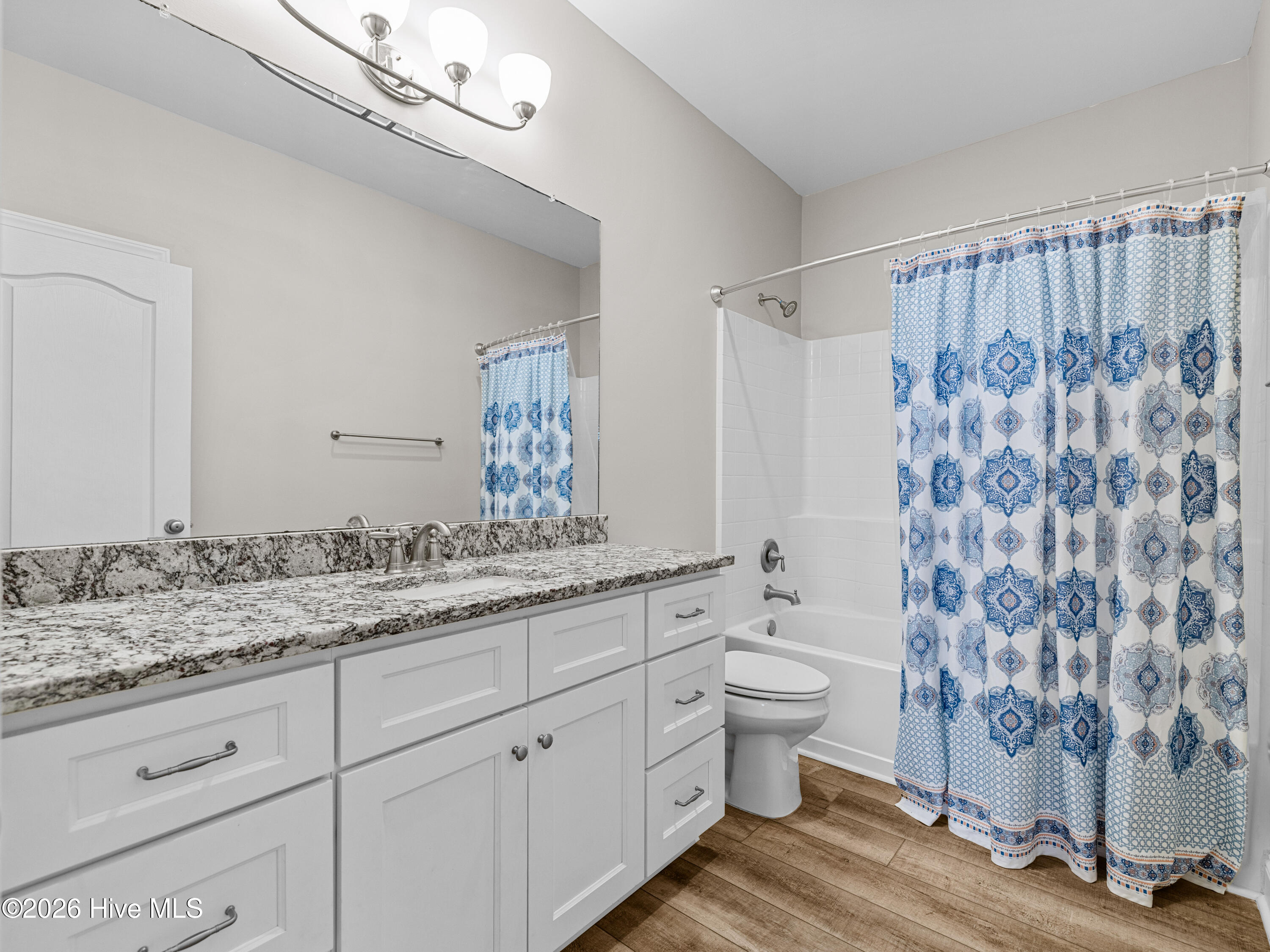 100560516 | Photo 30