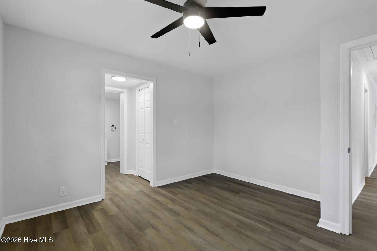 100566491 | Photo 19