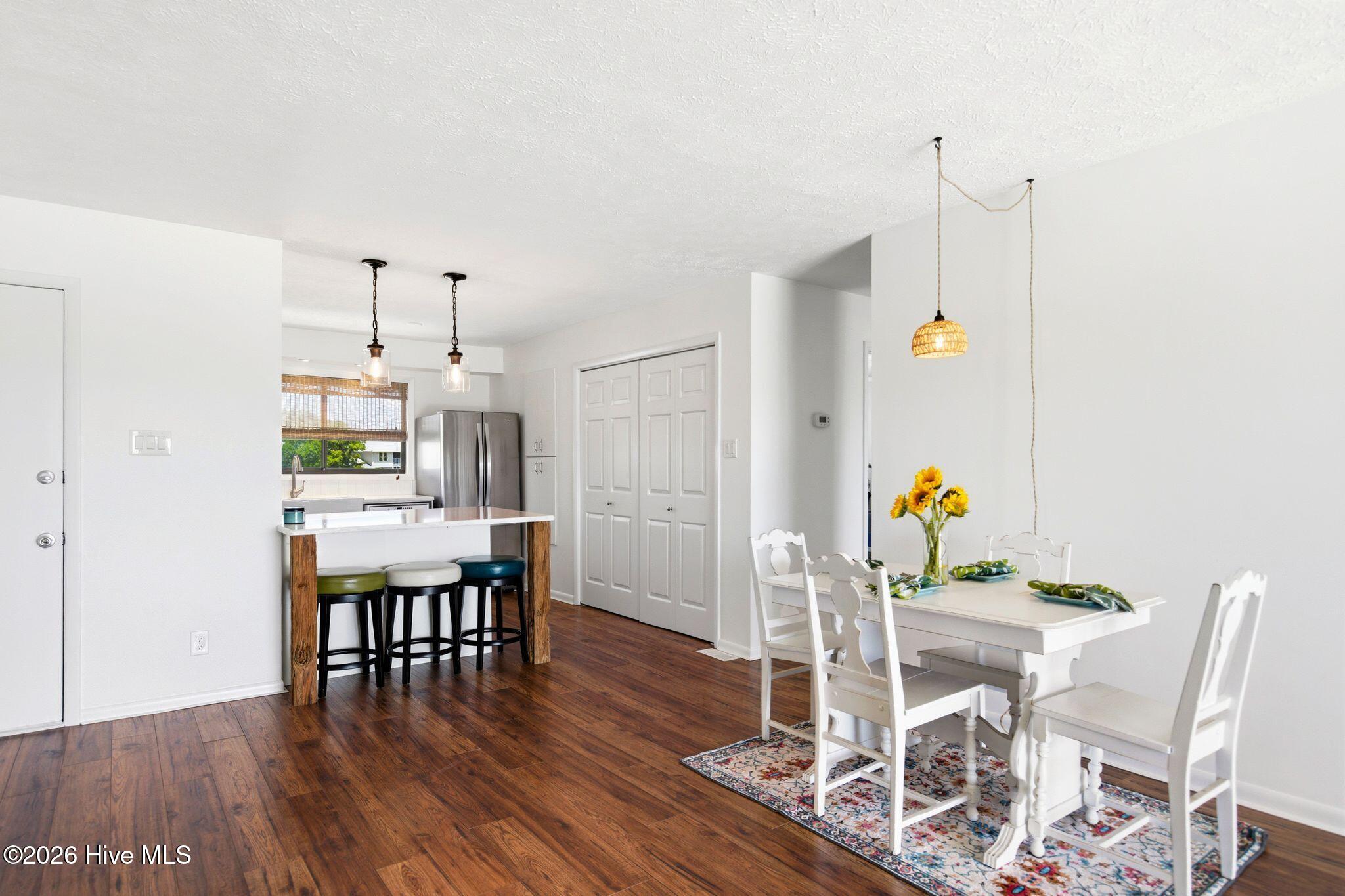 100568885 | Photo 12