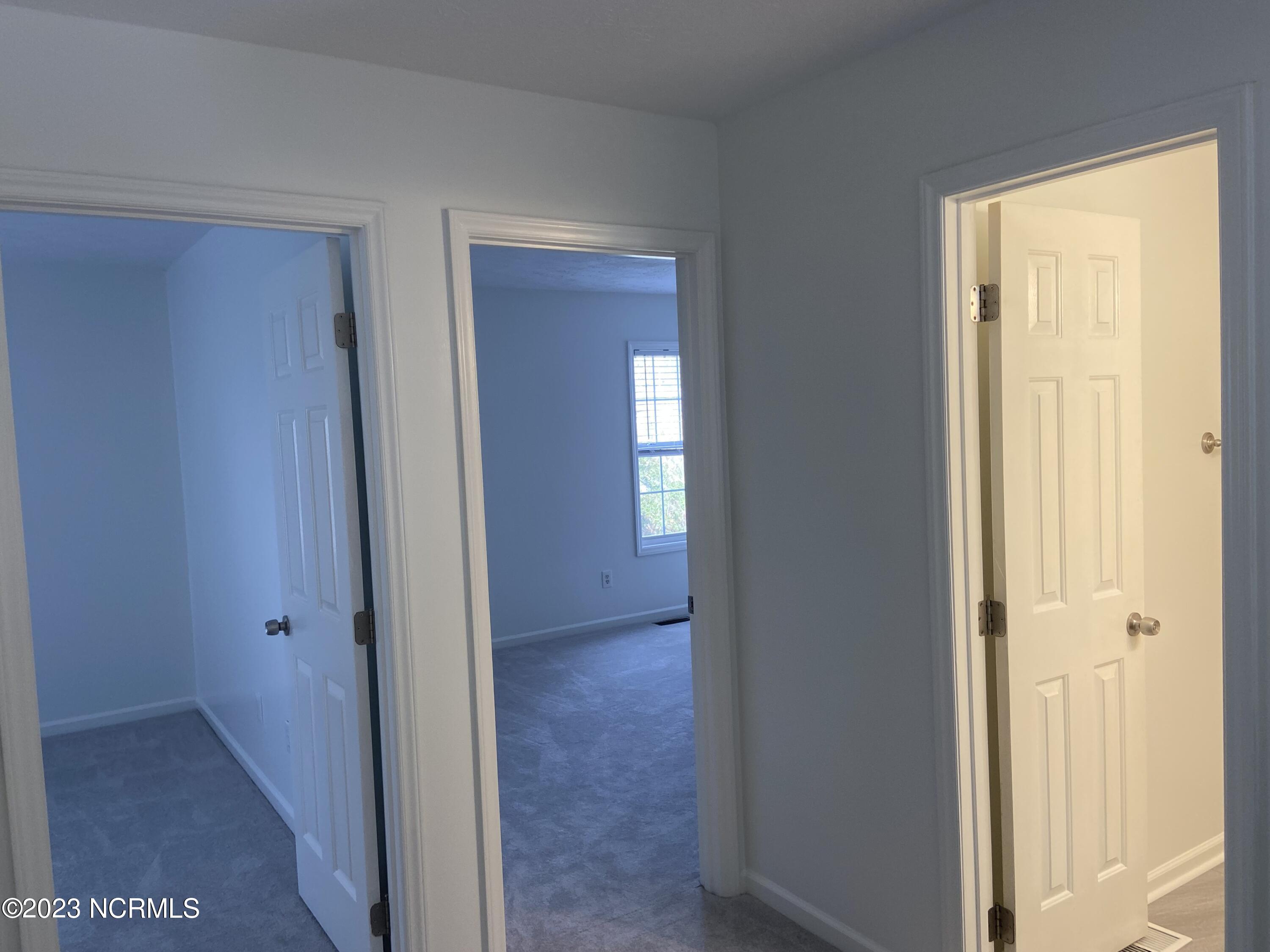 100533323 | Photo 22