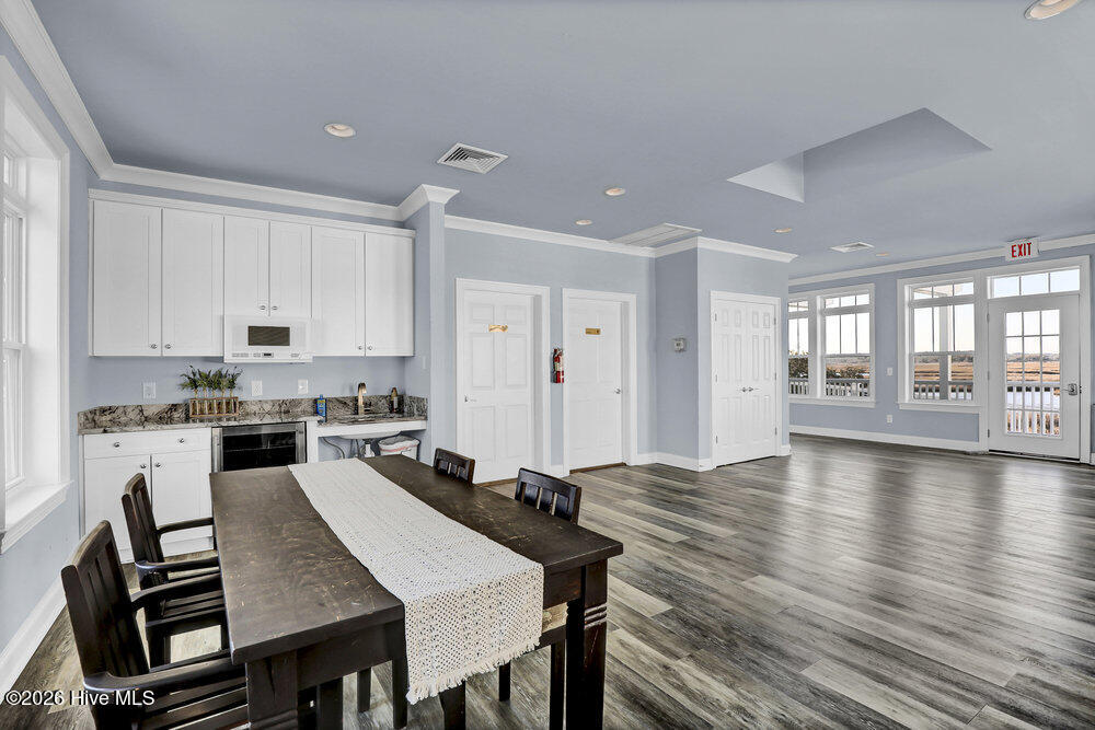 100562970 | Photo 55