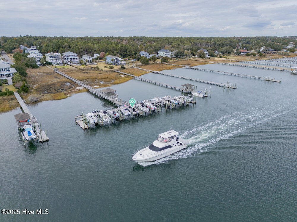 100542782 | Photo 71